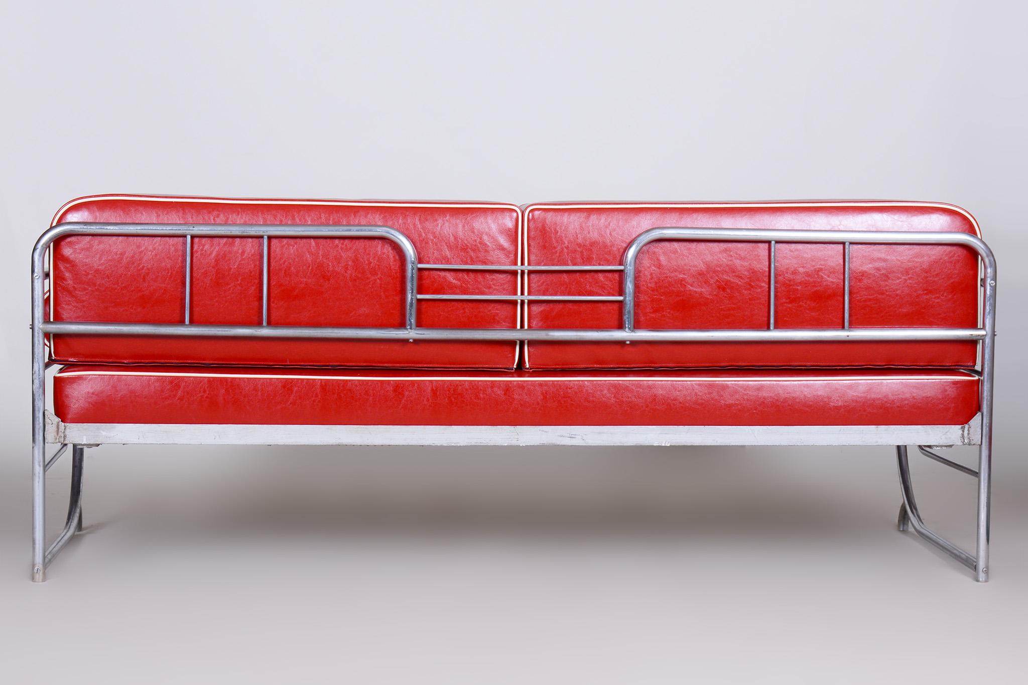 Restored Bauhaus Sofa by Robert Slezak, High-Quality Leather, Chrome, 1930s For Sale 3