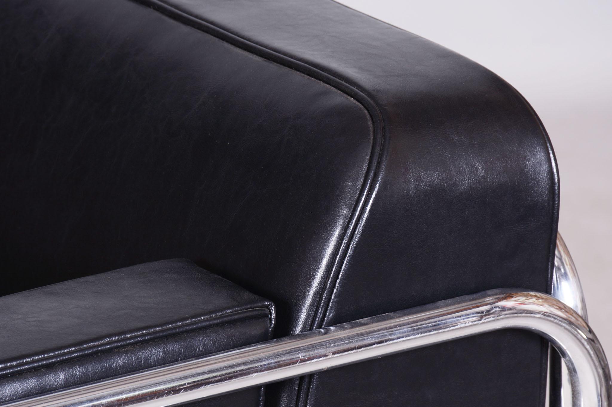 Canapé Bauhaus restauré de Vichr a Spol., chrome, cuir, tchèque, années 1930 en vente 7