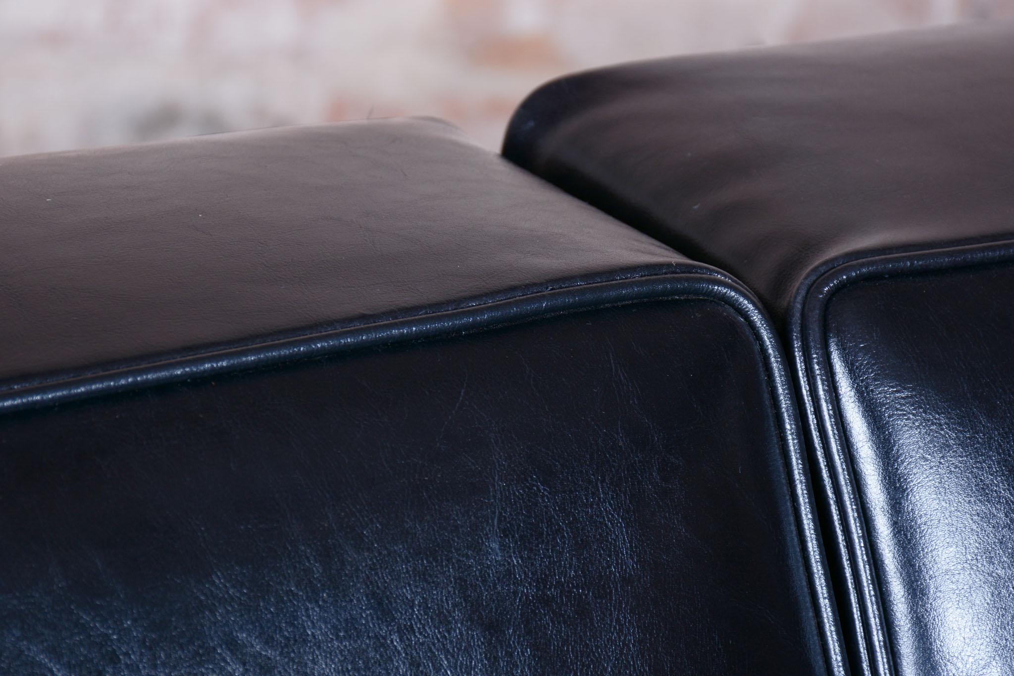 Restauriertes Bauhaus-Sofa, verchromter Stahl, hochwertiges Leder, tschechisch, 1930er Jahre im Angebot 3