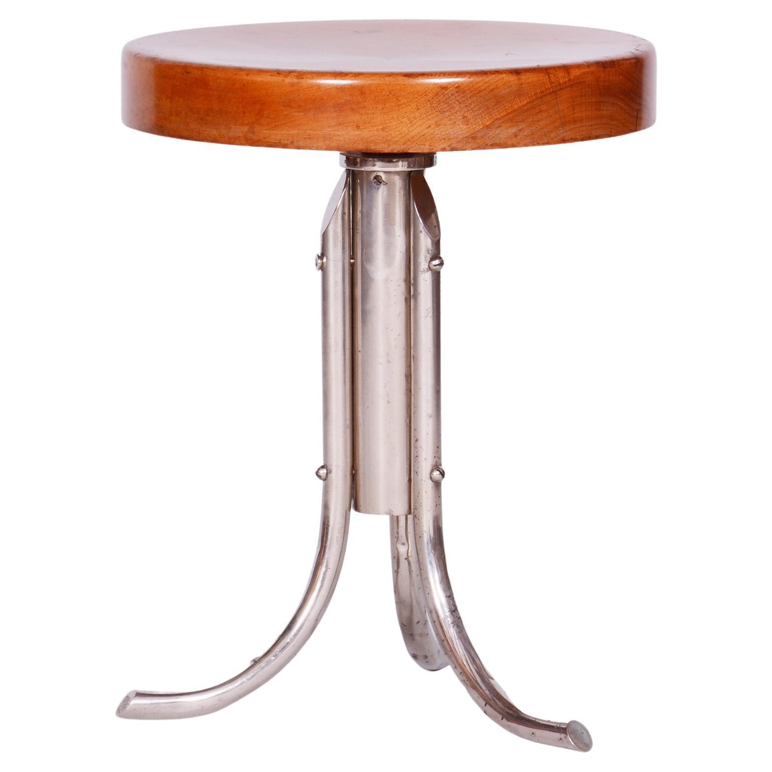 Tabouret Bauhaus restauré, Mücke Melder, hêtre, acier chromé, Tchécoslovaquie, années 1930