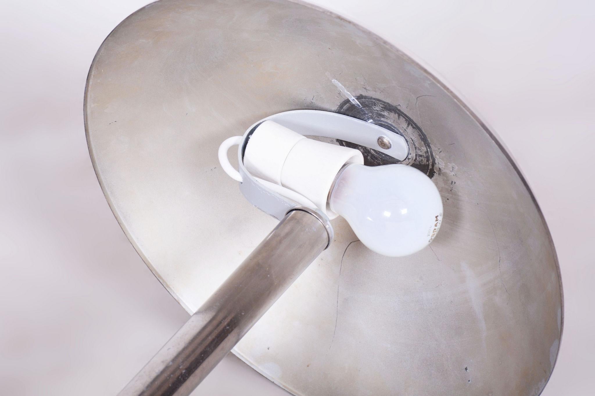 Restored Bauhaus Table Lamp, by NAPAKO, Chrome-Plated Steel, Czech, 1930s For Sale 3