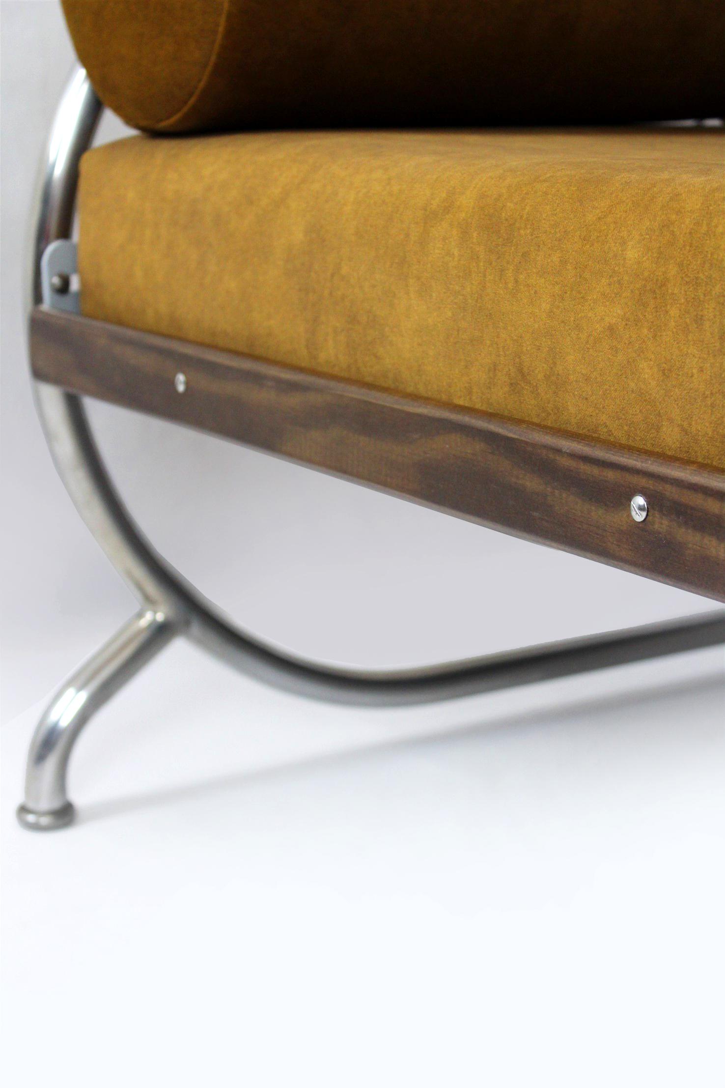 Restored Bauhaus Tubular Chrome Steel Sofa from Hynek Gottwald, 1930s For Sale 2