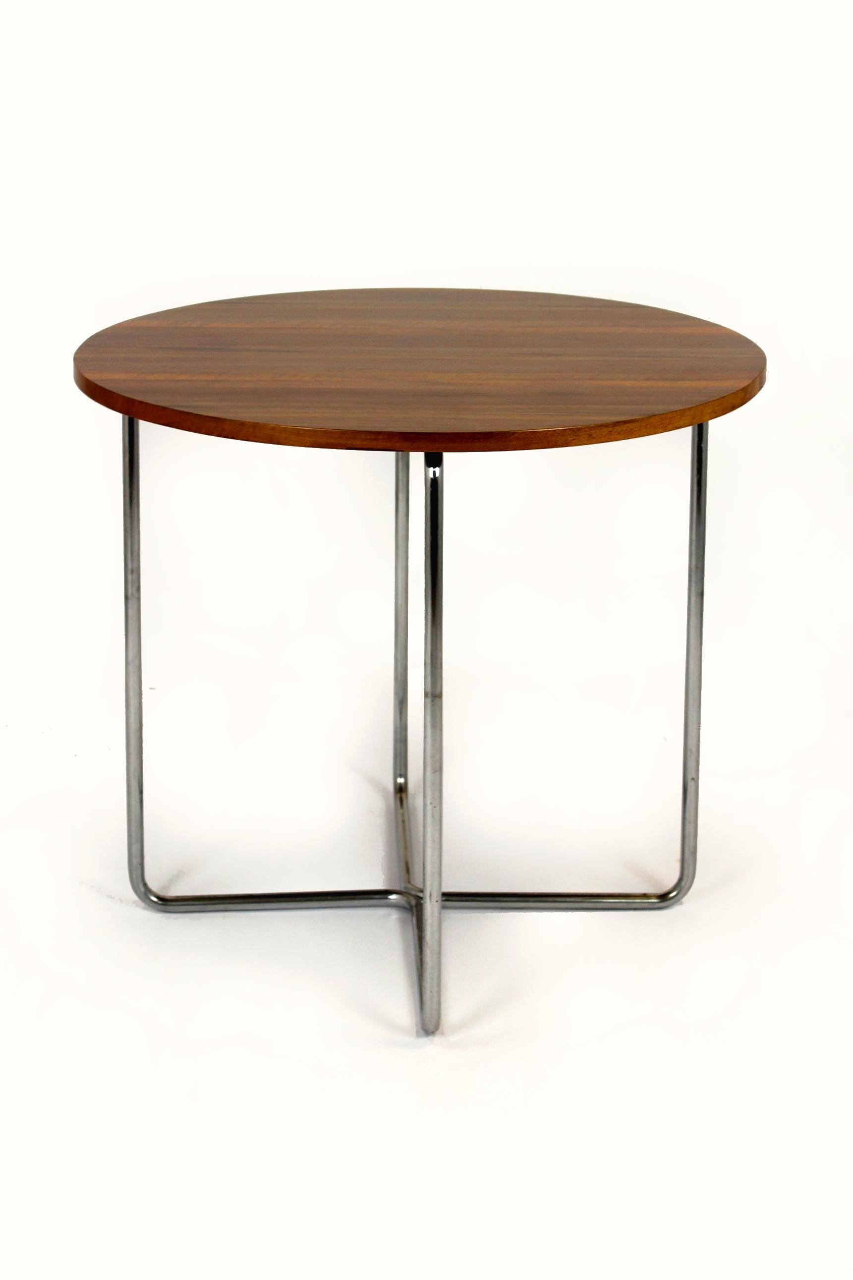 Restauriertes Bauhaus-Röhrenstahl-Set, runder Tisch und vier Stühle von Mart Stam, 19 im Angebot 4