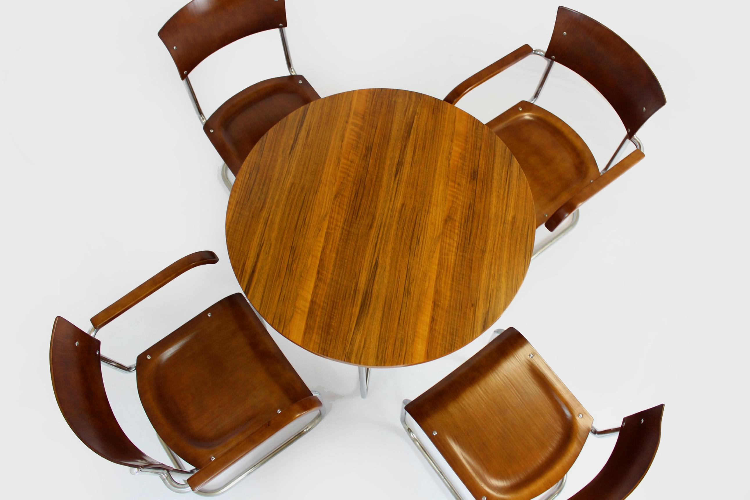 Restored Bauhaus Tubular Steel Set, Round Table and Four Chairs by Mart Stam, 19 For Sale 2