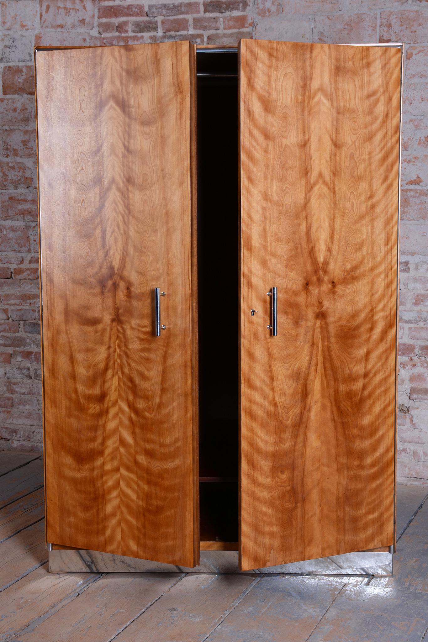 Restaurierter Bauhaus-Schrank, von H.J.Hagemann, Mücke-Melder, Tschechien, 1930er Jahre im Angebot 4