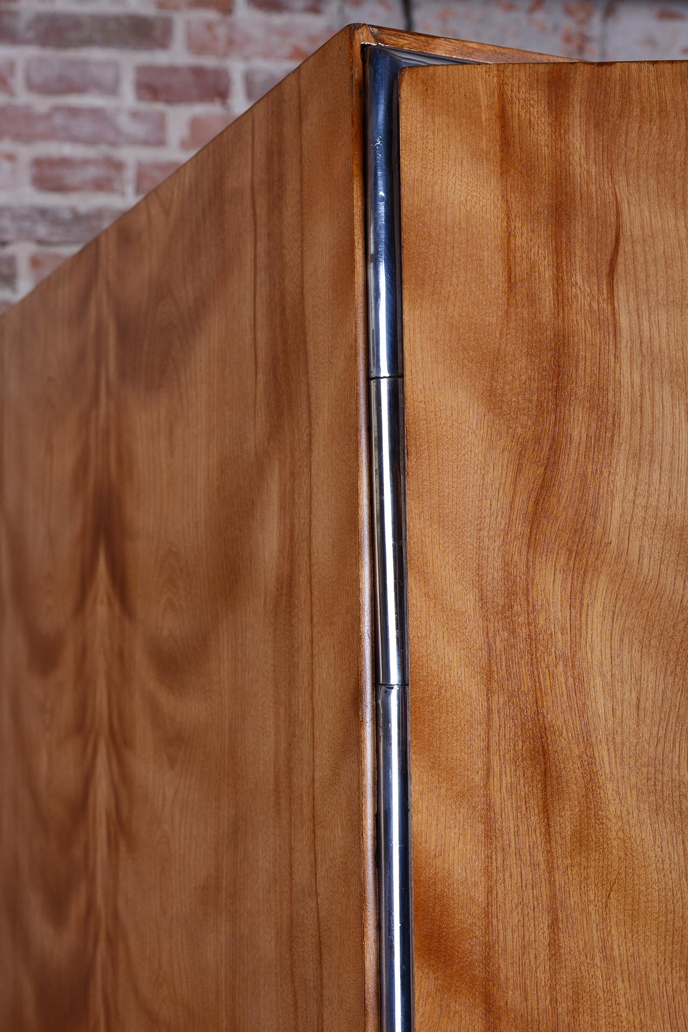 Restaurierter Bauhaus-Schrank, von H.J.Hagemann, Mücke-Melder, Tschechien, 1930er Jahre im Angebot 6