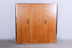 Armario Bauhaus restaurado, de Vichr a Spol, acero cromado, República Checa, años 30
