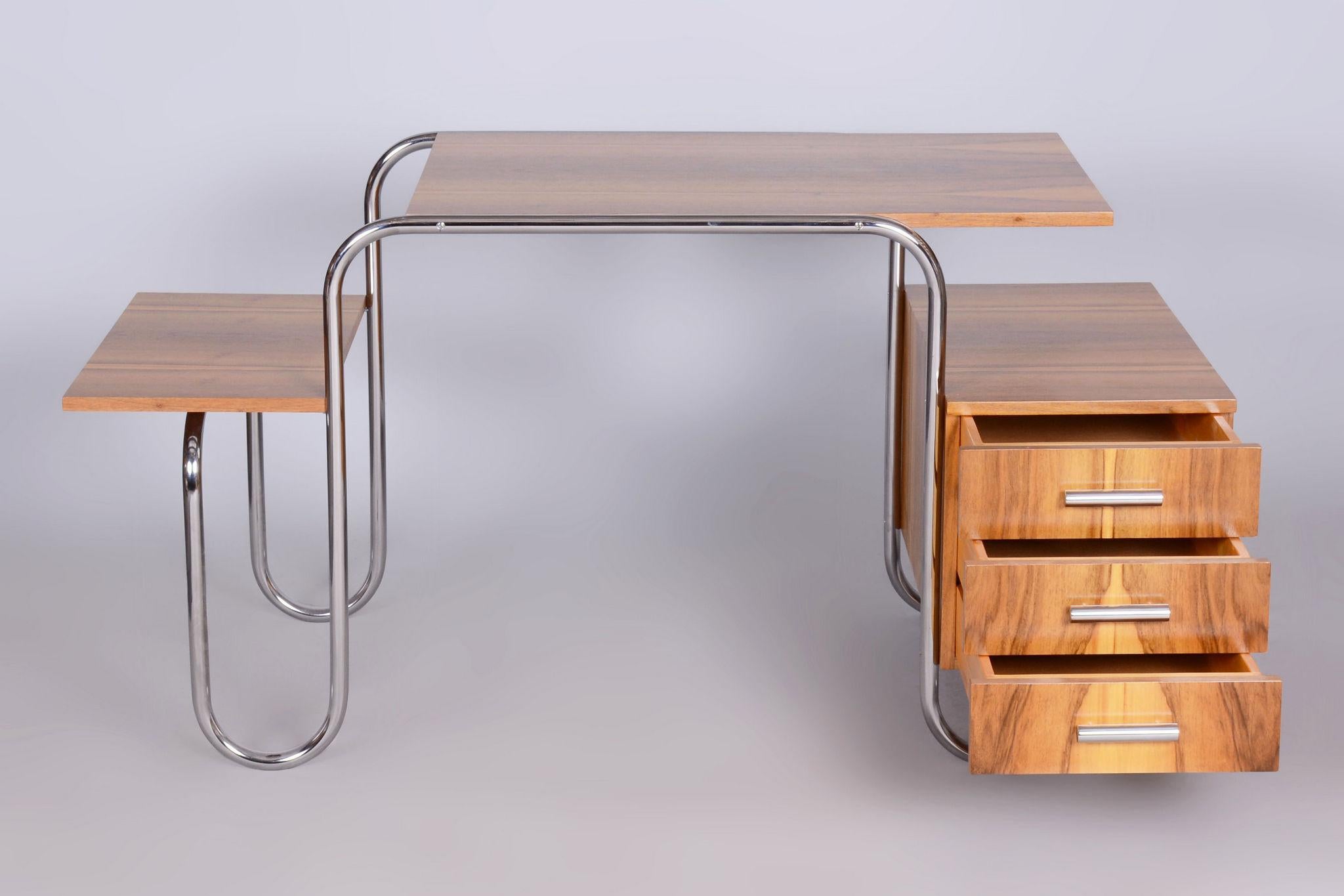 Restored Bauhaus Writing Desk, by André Lurcat, Walnut, New Polish, Czech, 1930s In Good Condition For Sale In Horomerice, CZ