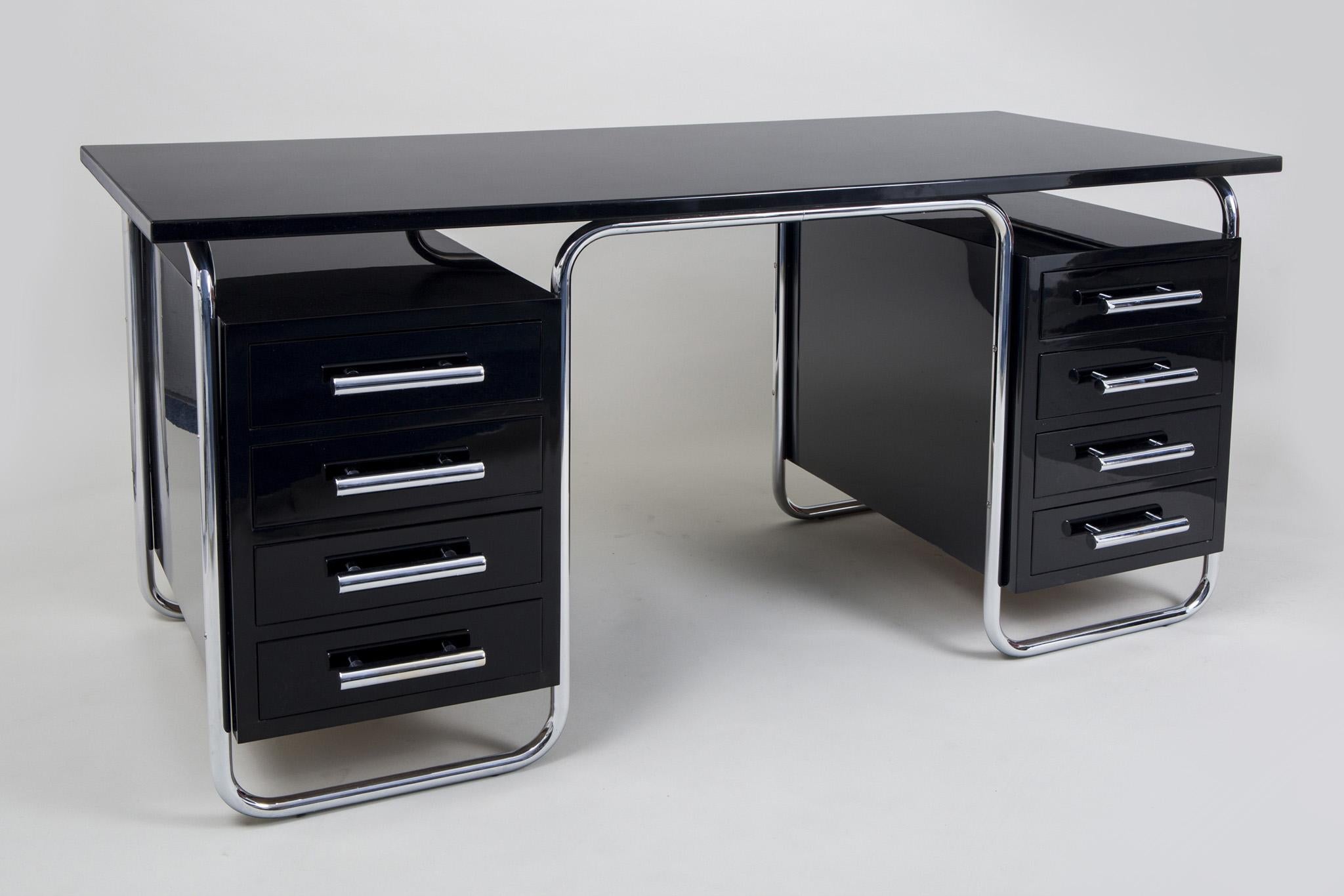 Escritorio Bauhaus restaurado, de Marcel Breuer para Thonet, República Checa, años 30 Acero en venta