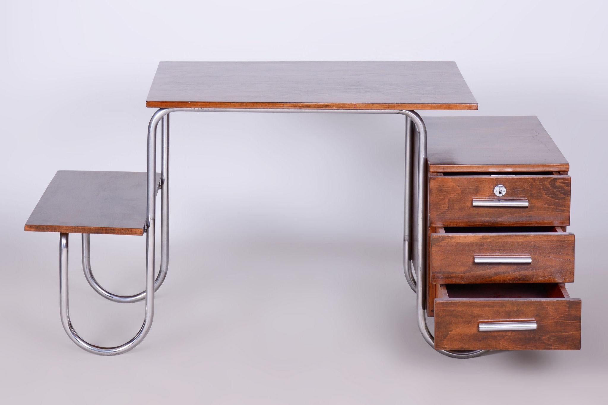Restored Bauhaus Writing Desk, by Robert Slezak, Beech, Chrome, Czech, 1930s In Good Condition For Sale In Horomerice, CZ
