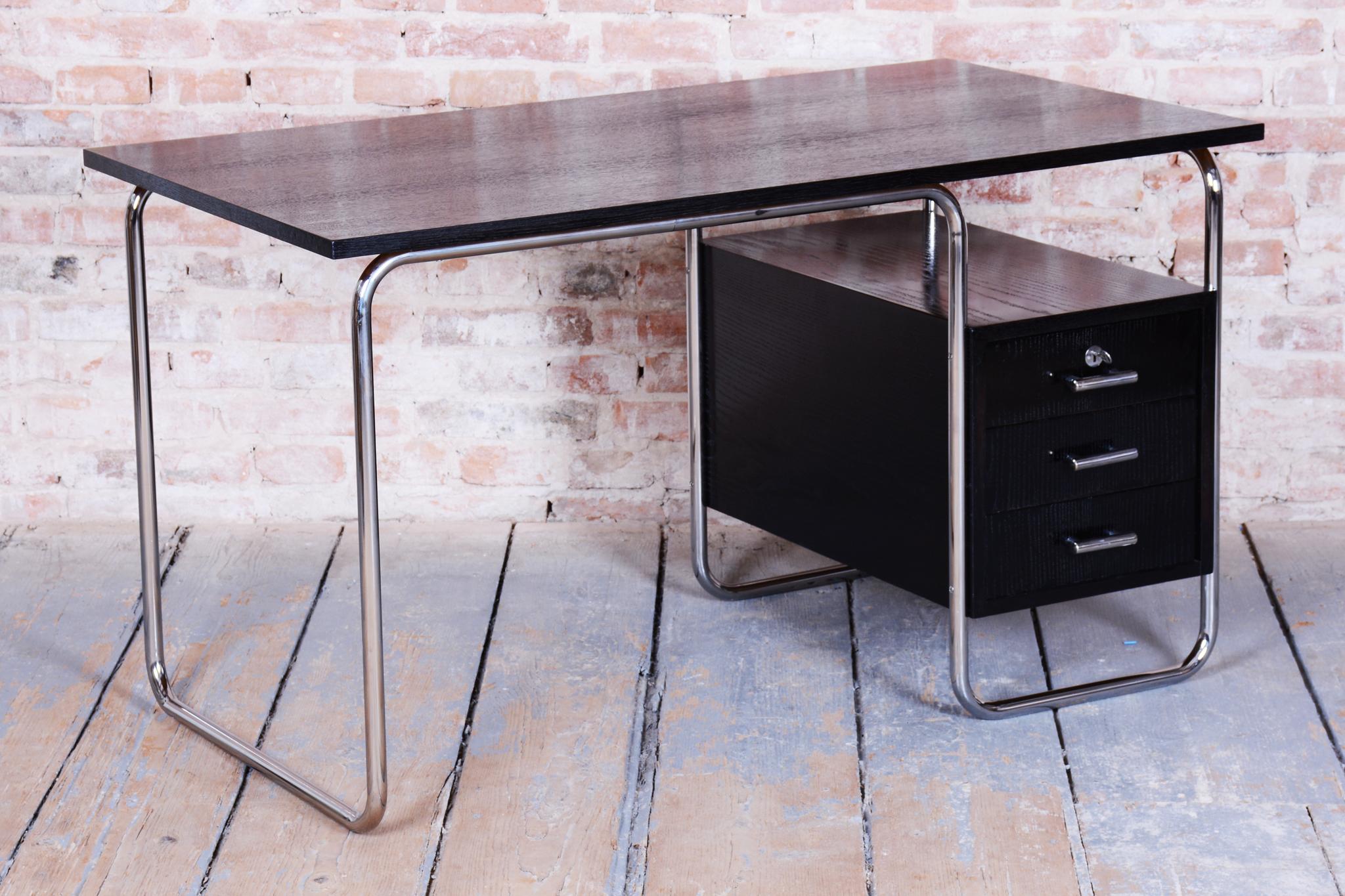 20th Century Restored Bauhaus Writing Desk, by Robert Slezák, Beech, Chrome, Czech, 1930s For Sale