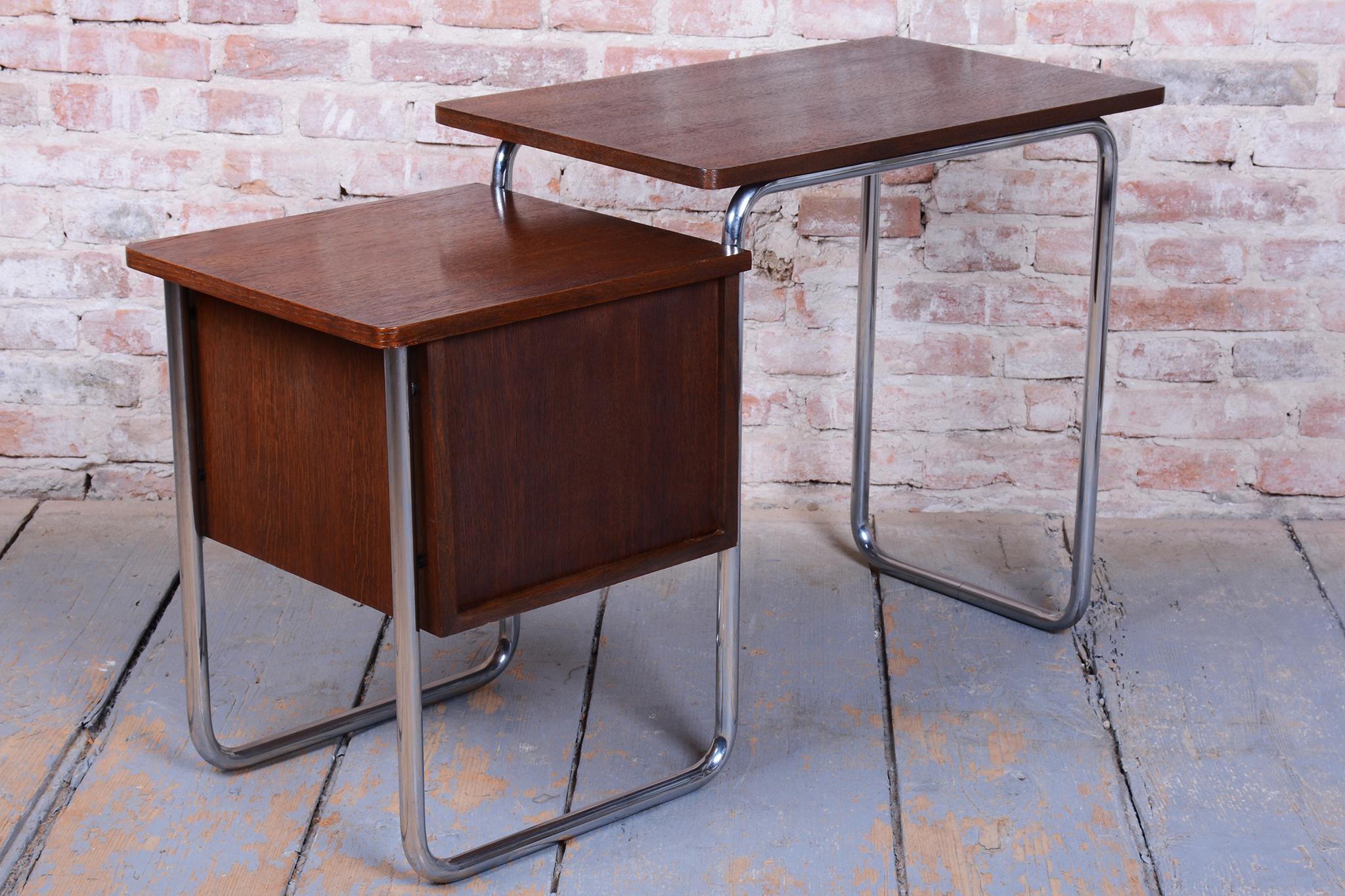 Restored Bauhaus Writing Desk, by Robert Slezák, Oak, Chrome, Czech, 1930s For Sale 4