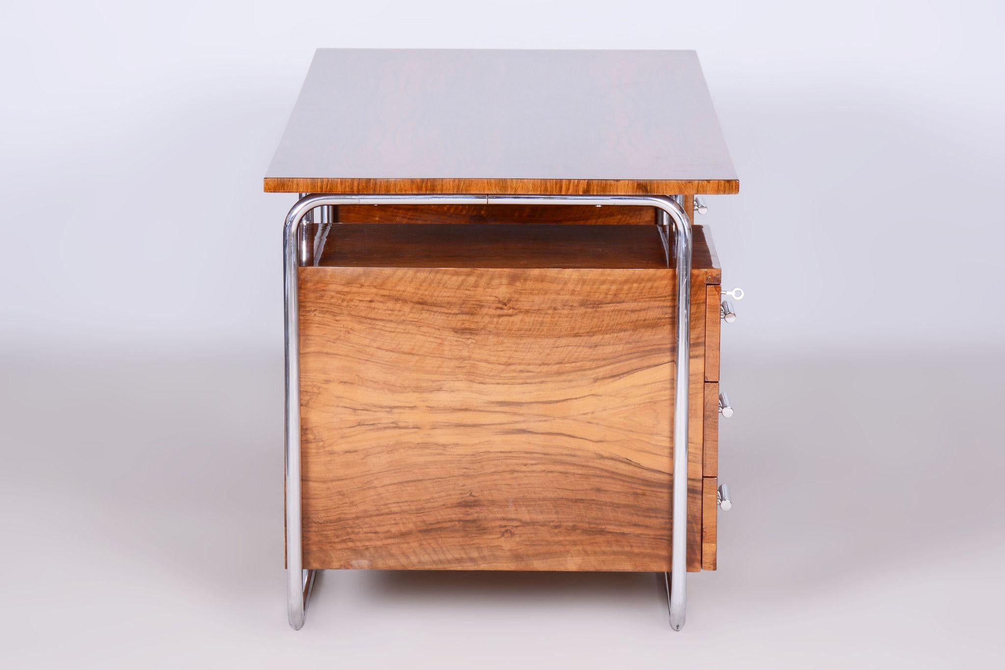 Restored Bauhaus Writing Desk, by Robert Slezák, Walnut, Chrome, Czech, 1930s For Sale 11