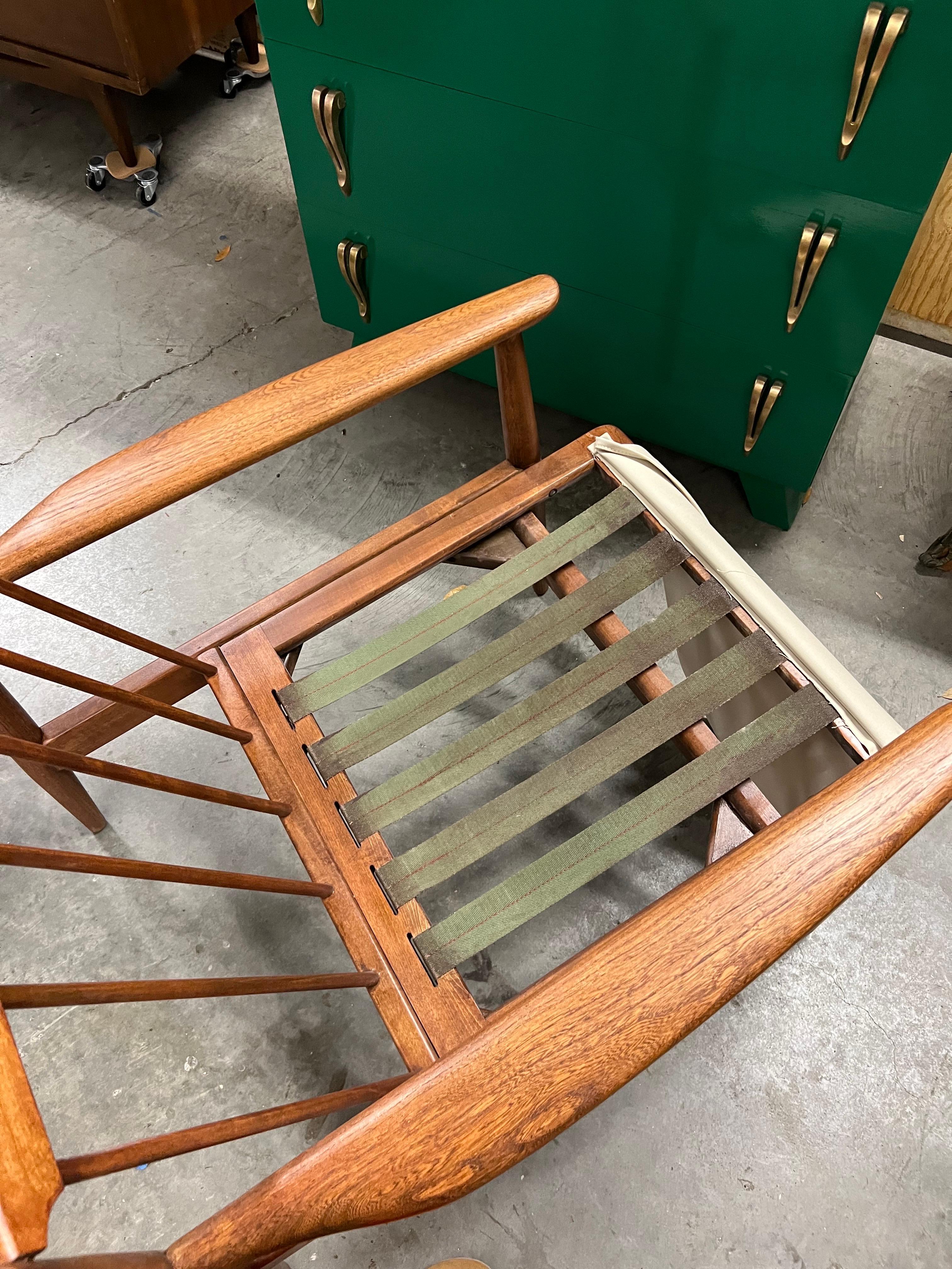 Chaise longue Baumritter restaurée avec un nouveau tissu d'ameublement en vente 2