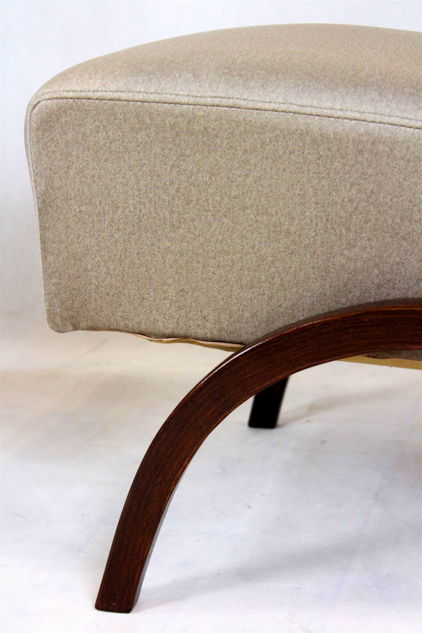 Restored Beech Armchairs Attributed to Jindřich Halabala, 1940s, Set of 2 For Sale 4