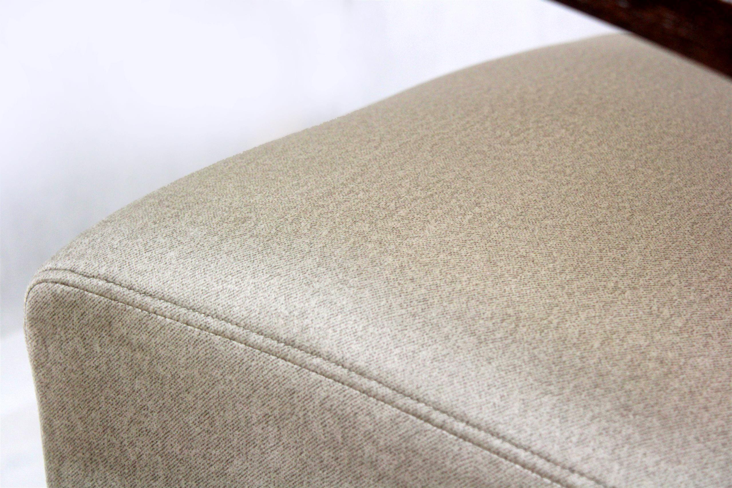 Restored Beech Armchairs Attributed to Jindřich Halabala, 1940s, Set of 2 For Sale 12