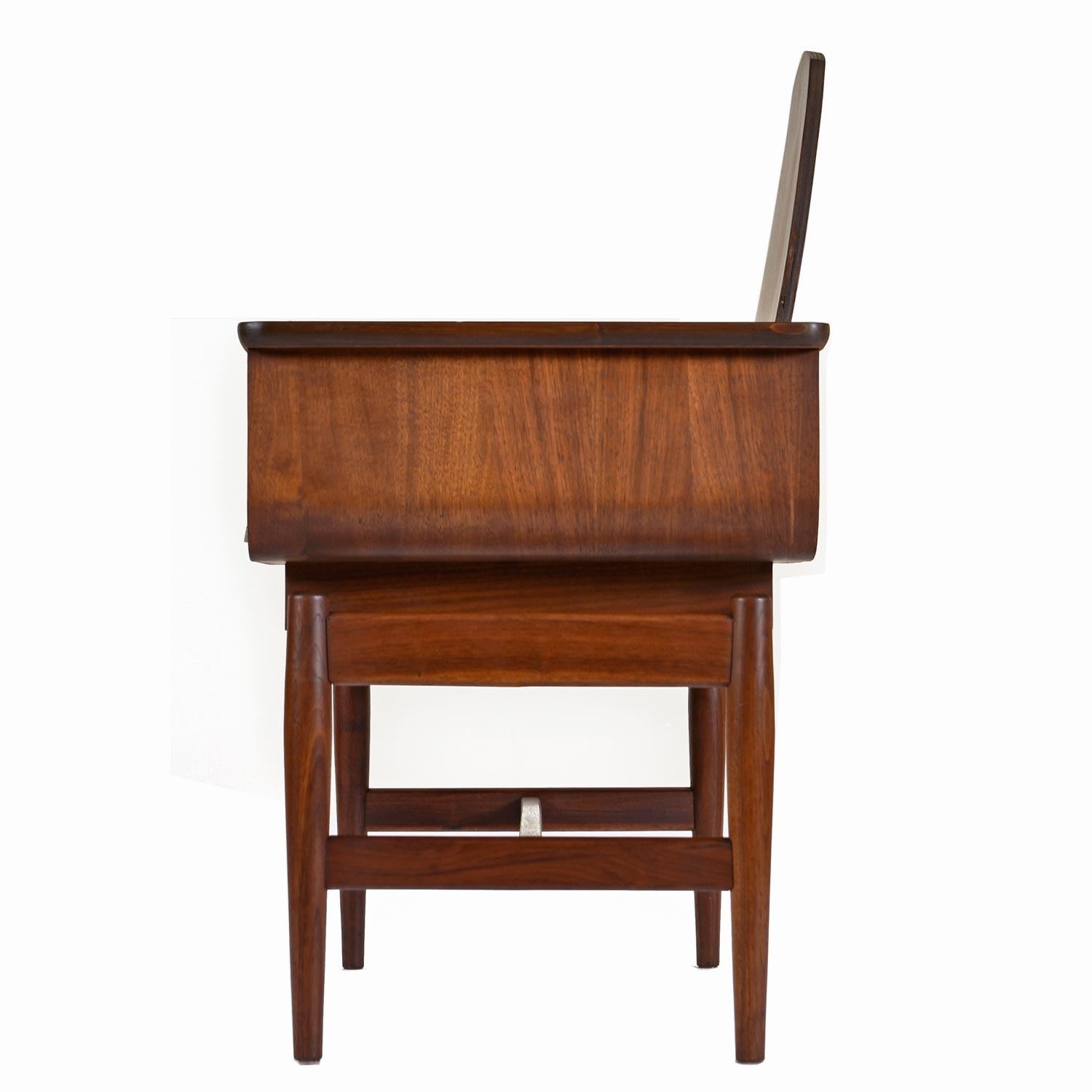 American Restored Bent Walnut Plycraft Telephone Gossip Chair
