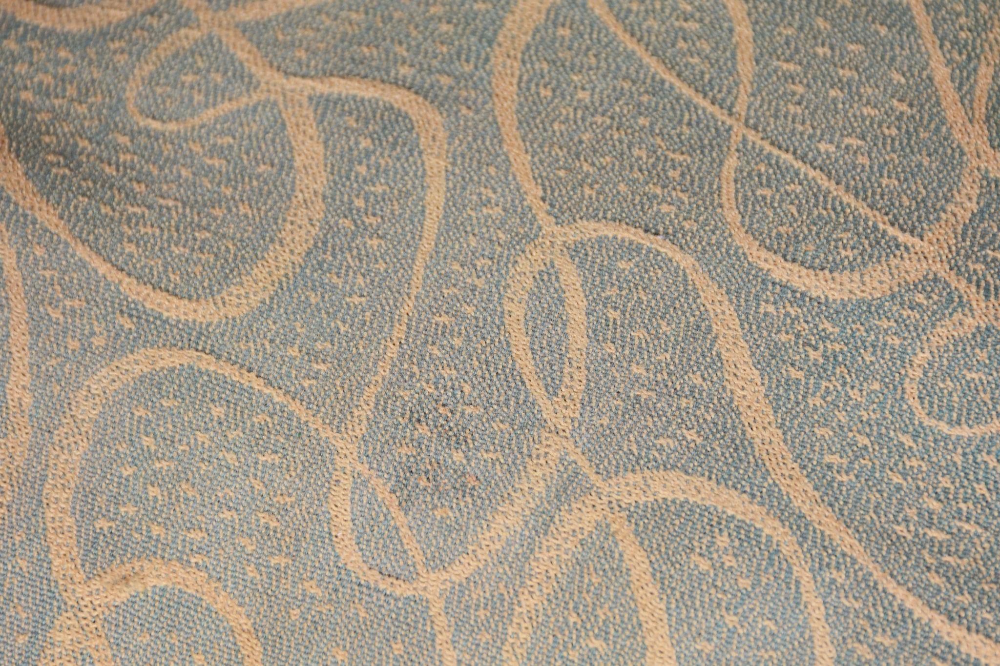 Tissu Fauteuil Biedermeier restauré, noyer, épicéa, hêtre, tchèque, années 1830 en vente