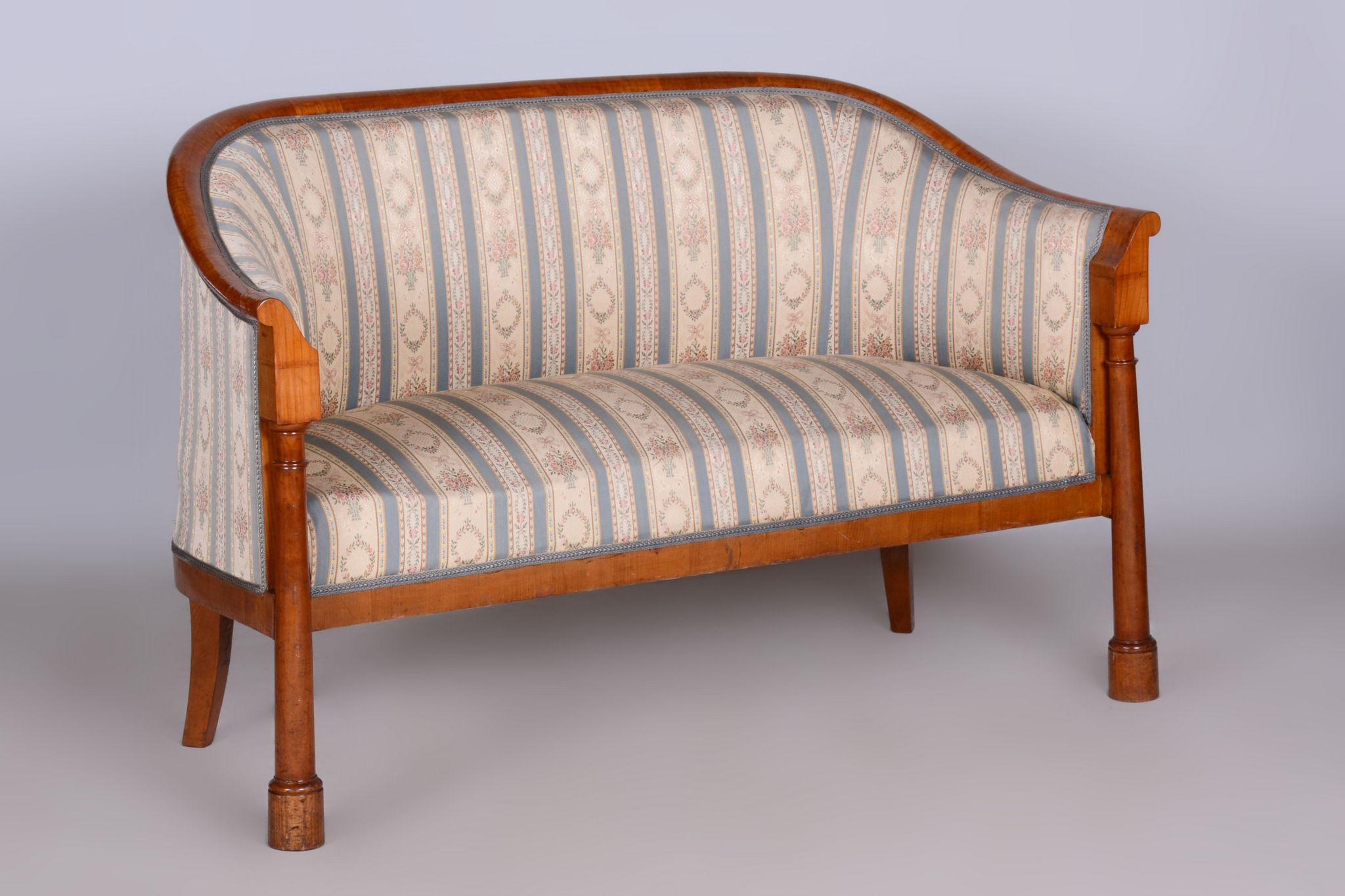 Restored Biedermeier Birch Seating Set, Revived Polish, Vienna, Austria, 1830s For Sale 11