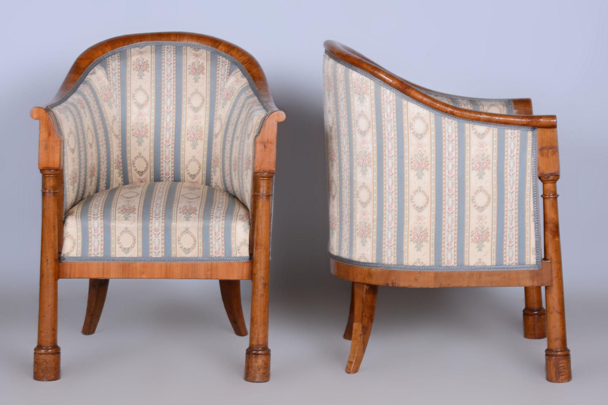 Restored Biedermeier Birch Seating Set, Revived Polish, Vienna, Austria, 1830s For Sale 1