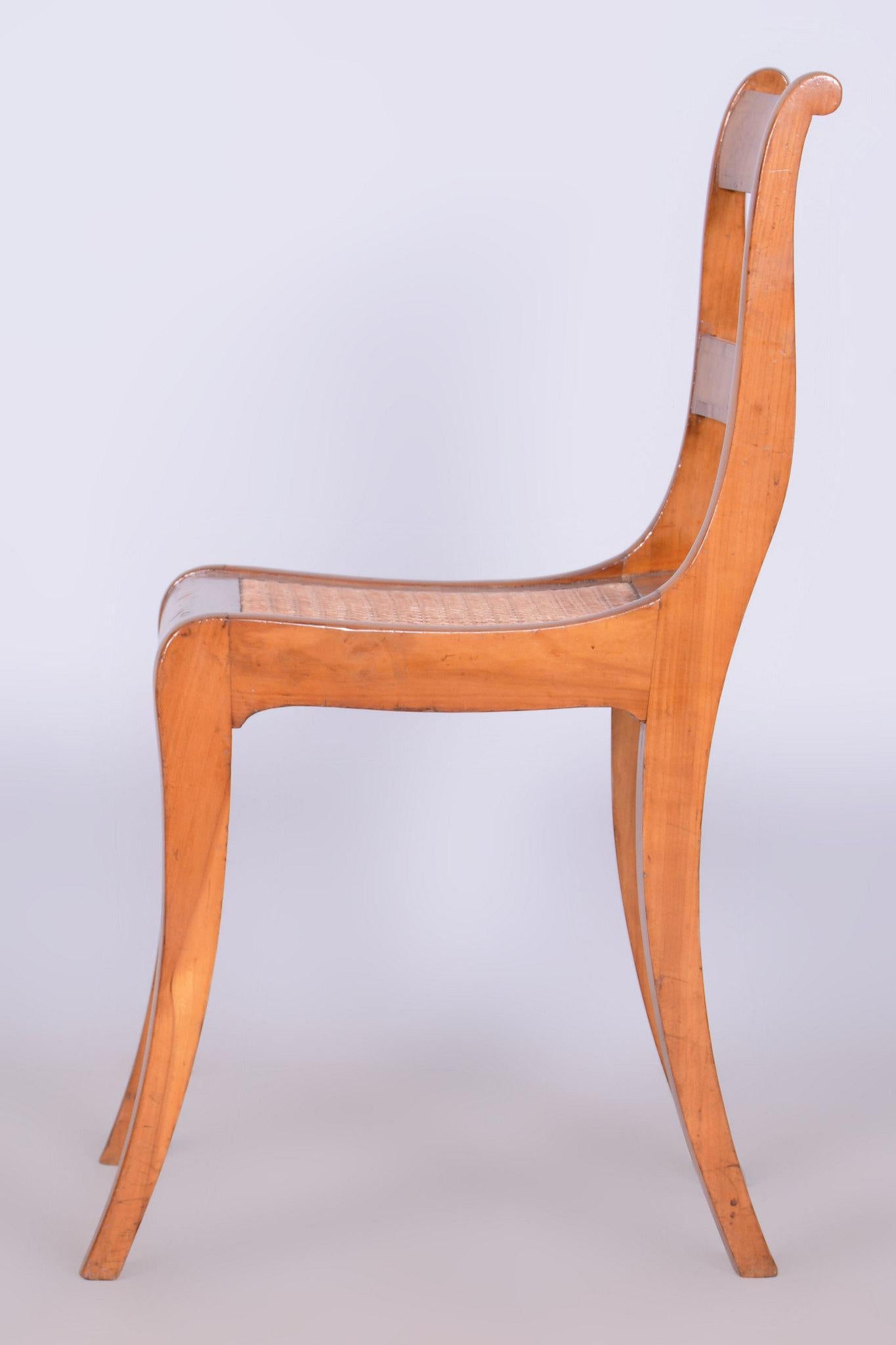 Restaurierter Biedermeier-Stuhl, Kirschbaum, Rattan, Revived Polish, Österreich, 1830er Jahre im Angebot 4