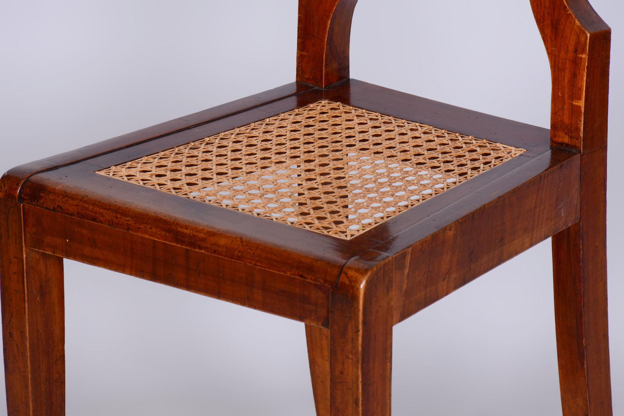 Restaurierter Biedermeier-Stuhl, Nussbaum Vener, Rattan, Polnisch, Österreich, 1830er Jahre (Österreichisch) im Angebot