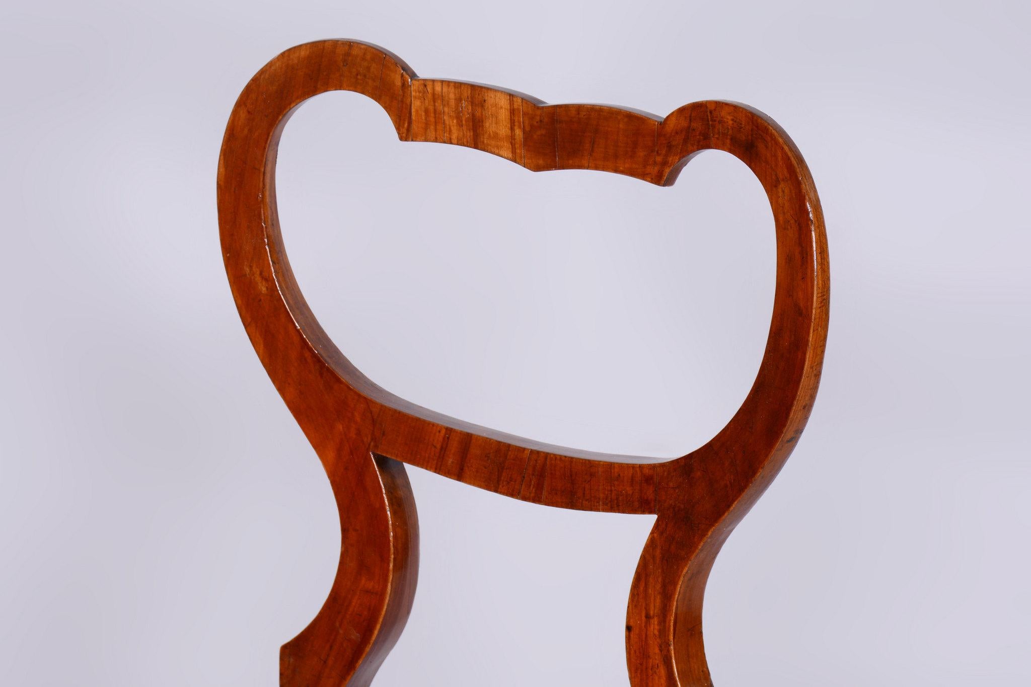 Restaurierter Biedermeier-Stuhl, Nussbaum Vener, Rattan, Polnisch, Österreich, 1830er Jahre (19. Jahrhundert) im Angebot