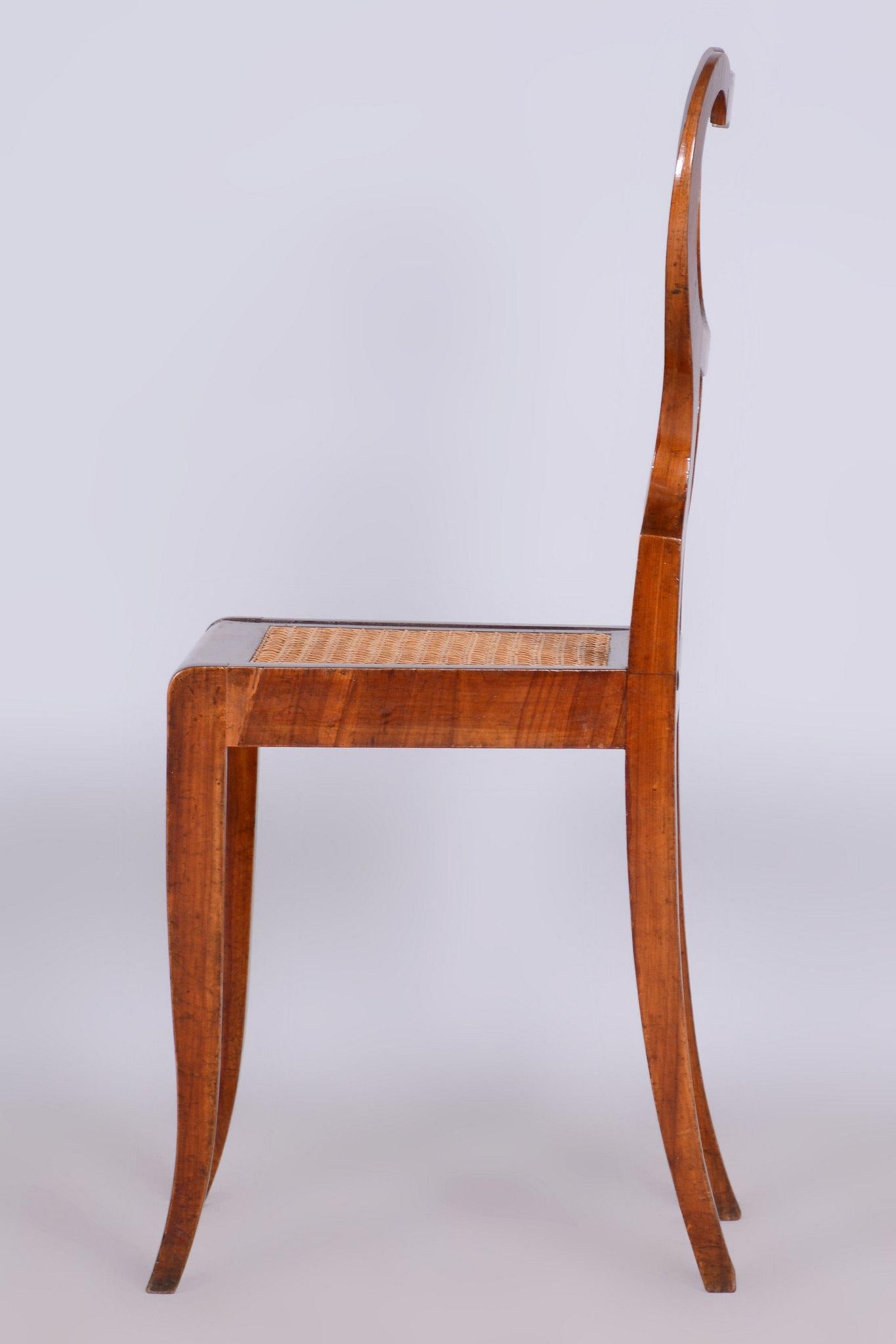 Restaurierter Biedermeier-Stuhl, Nussbaum Vener, Rattan, Polnisch, Österreich, 1830er Jahre im Angebot 3