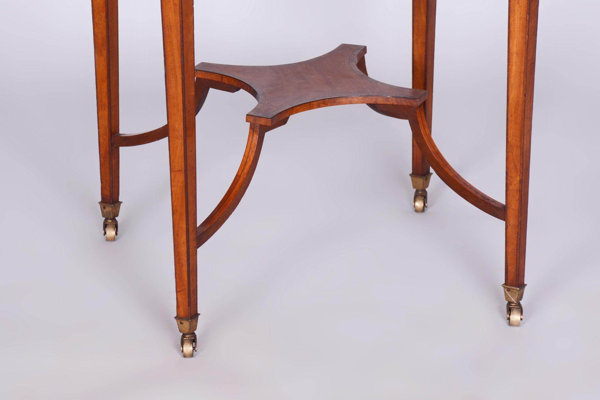 Restored Biedermeier Cherry-Tree Round Table, Detailed Marquetry, France, 1850s For Sale 4