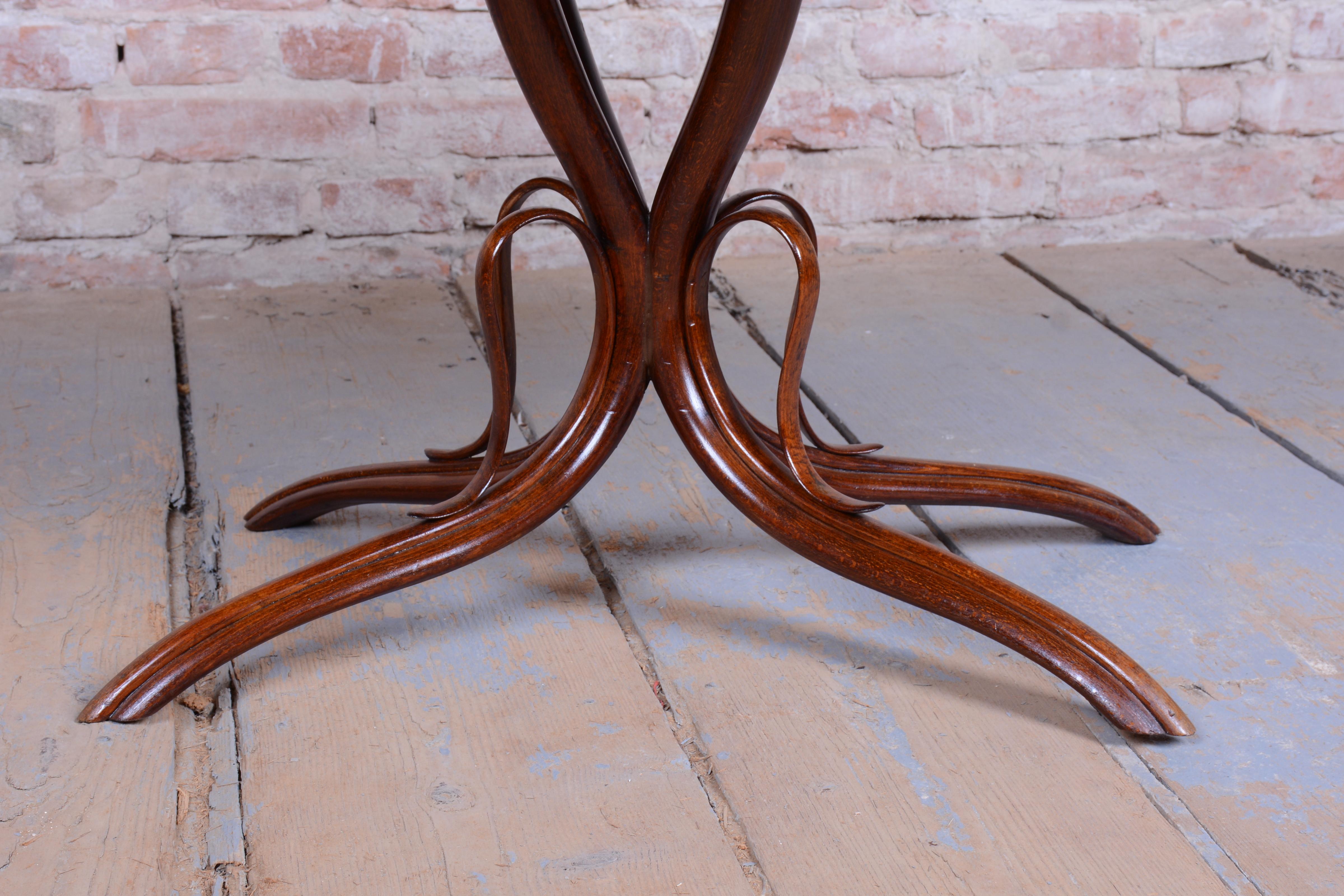 Restaurierter Biedermeier Couchtisch, Buche, Nussbaum, revitalisiert polnisch, tschechisch, 1880er im Angebot 2