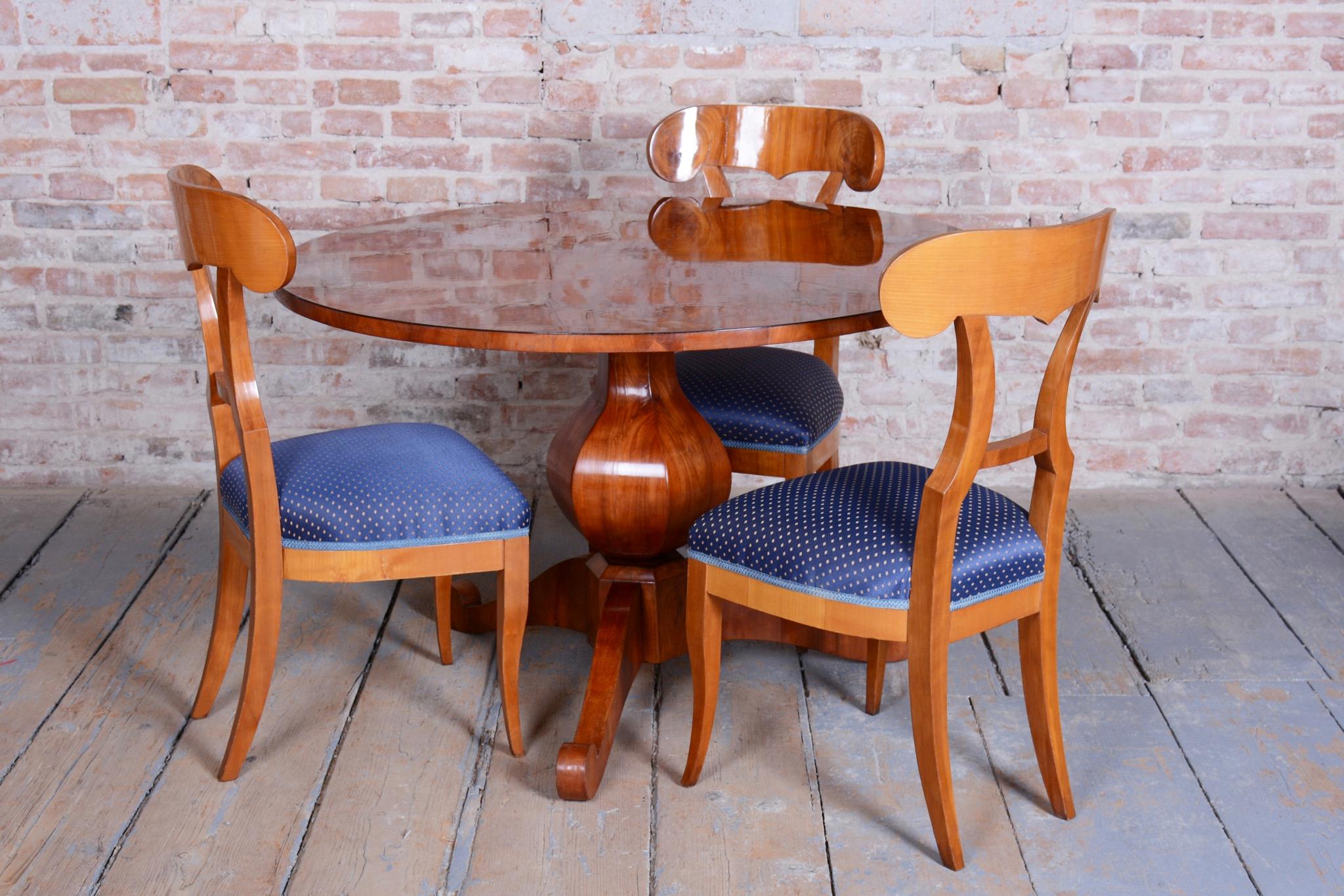 Restored Biedermeier Dining Table, Cherry Wood, Revived Polish, Austrian, 1820s For Sale 14