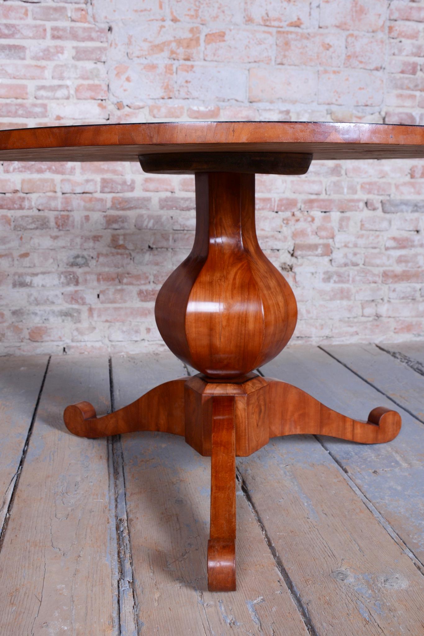 Restored Biedermeier Dining Table, Cherry Wood, Revived Polish, Austrian, 1820s For Sale 1