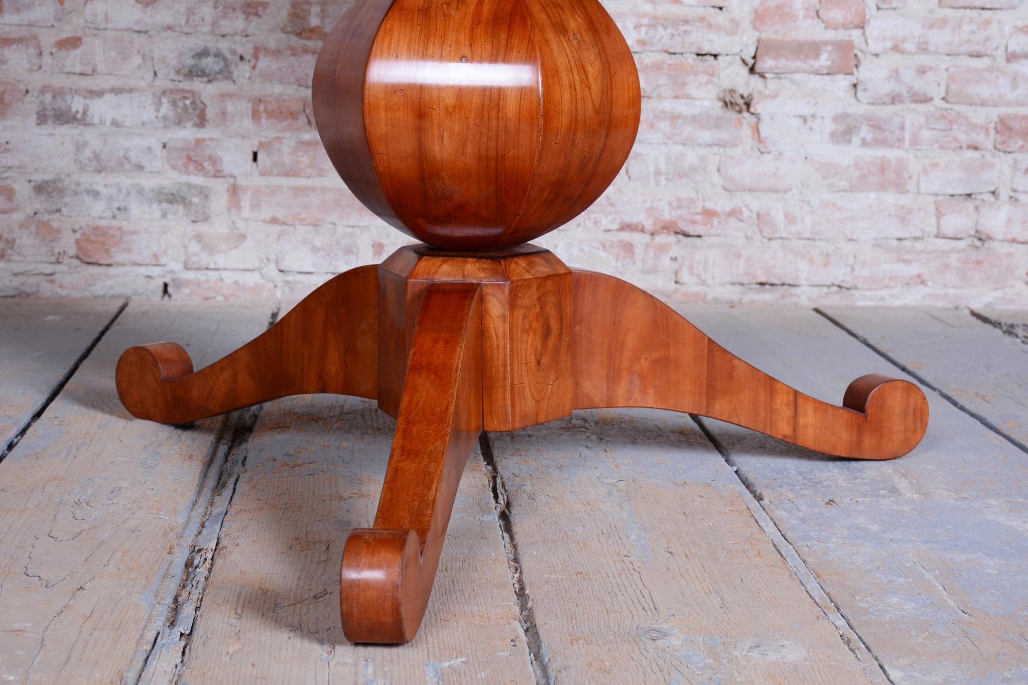 Restored Biedermeier Dining Table, Cherry Wood, Revived Polish, Austrian, 1820s For Sale 3