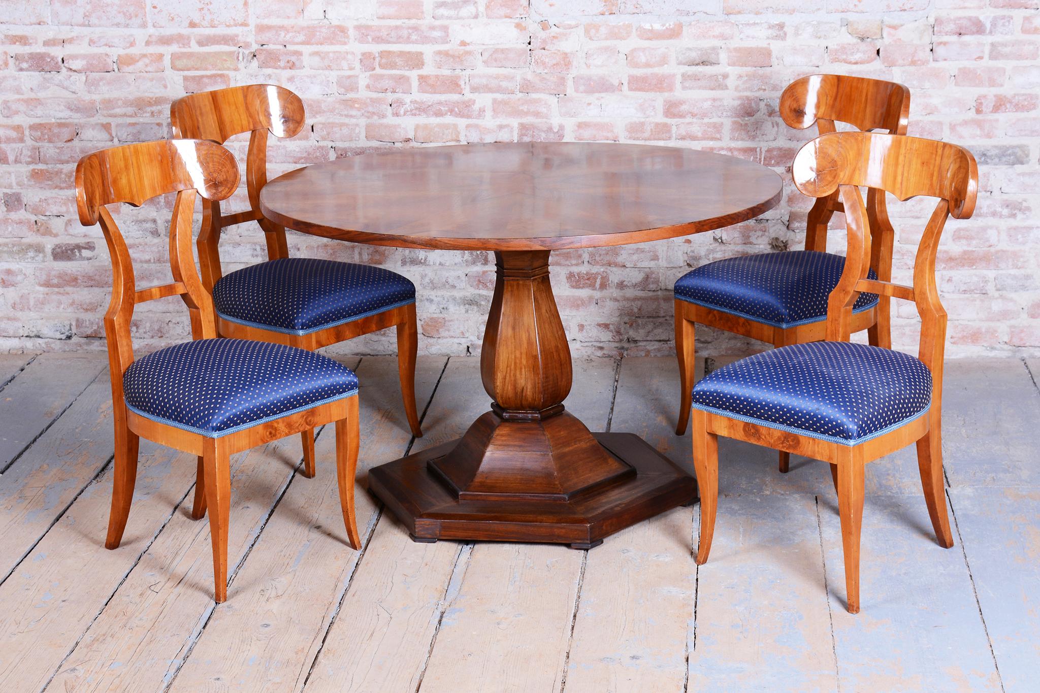 Restored Biedermeier Dining Table, Walnut, Revived Polish, Czech, 1830s For Sale 12