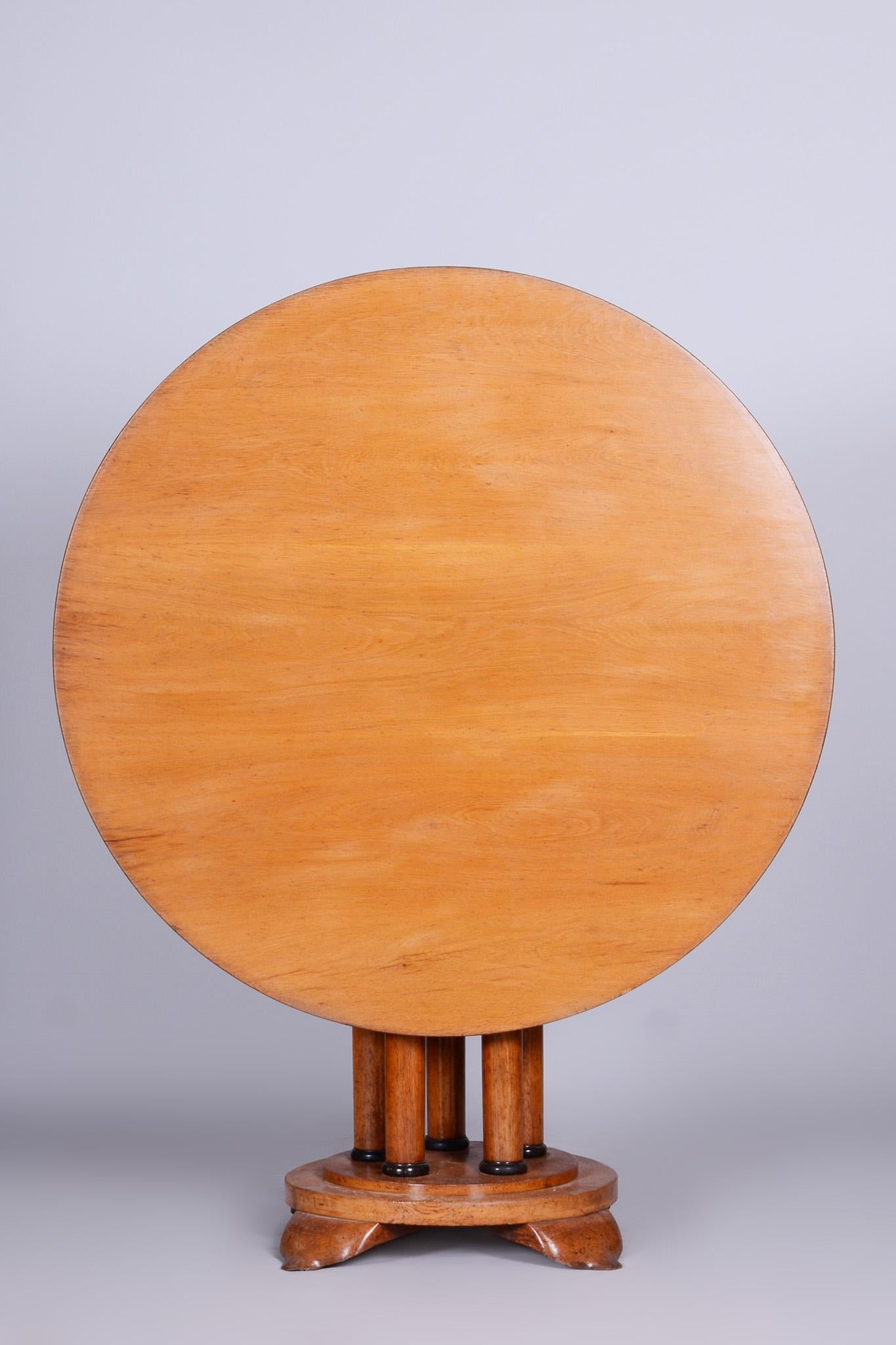 Restaurierter Biedermeier-Esstisch aus Eiche mit klappbarer Platte, Österreich, 1830er Jahre im Angebot 2