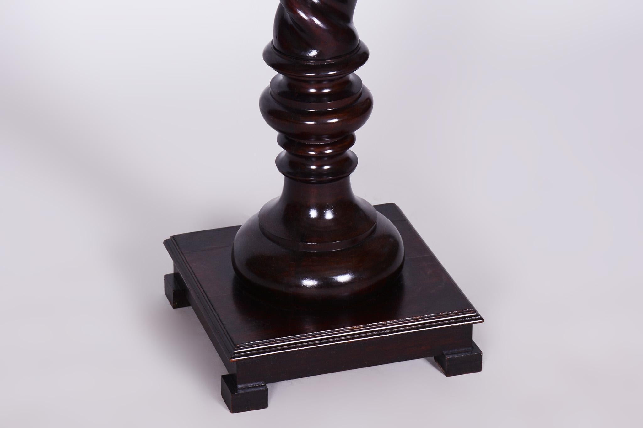 Restored Biedermeier Pedestal, Stained Walnut, Revived Polish, Austria, 1840s In Good Condition For Sale In Brandys nad Labem, Středočeský kraj