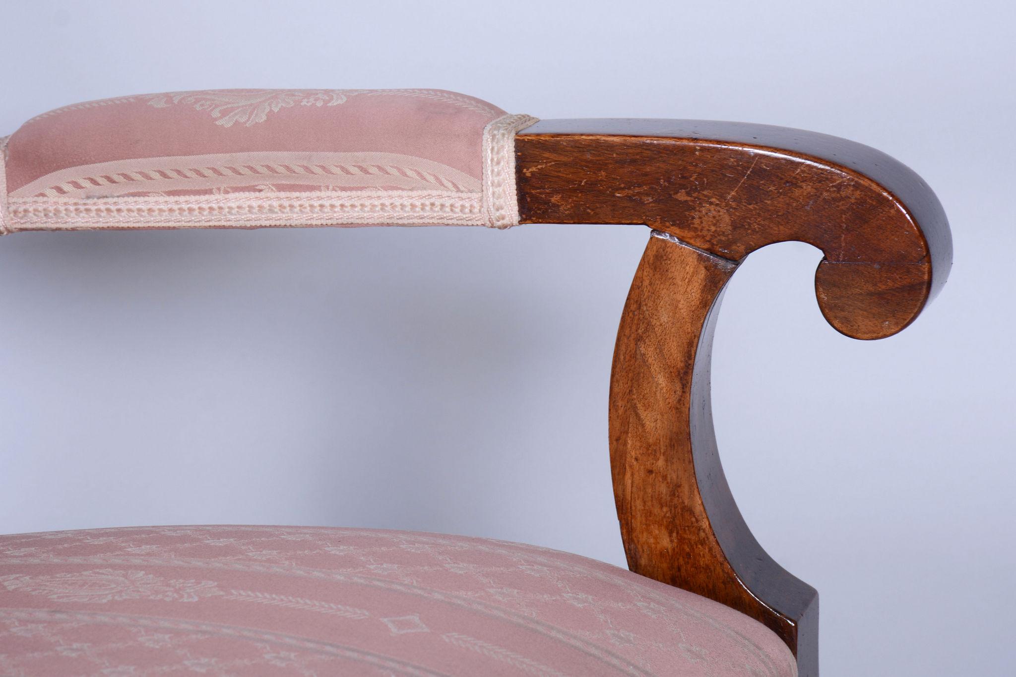 Restored Biedermeier Seating Set, Oak Walnut, Stable Constructon, Austria, 1840s For Sale 6