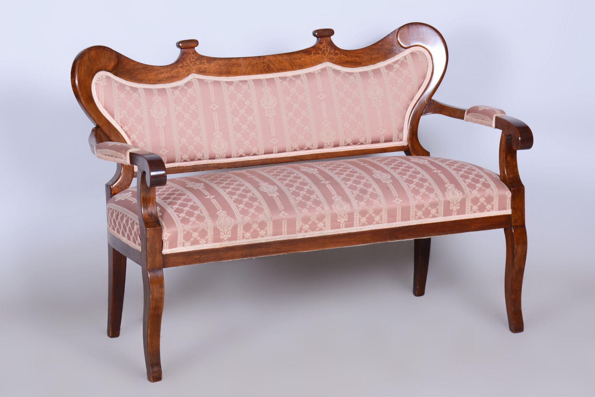 Restored Biedermeier Seating Set, Oak Walnut, Stable Constructon, Austria, 1840s For Sale 11