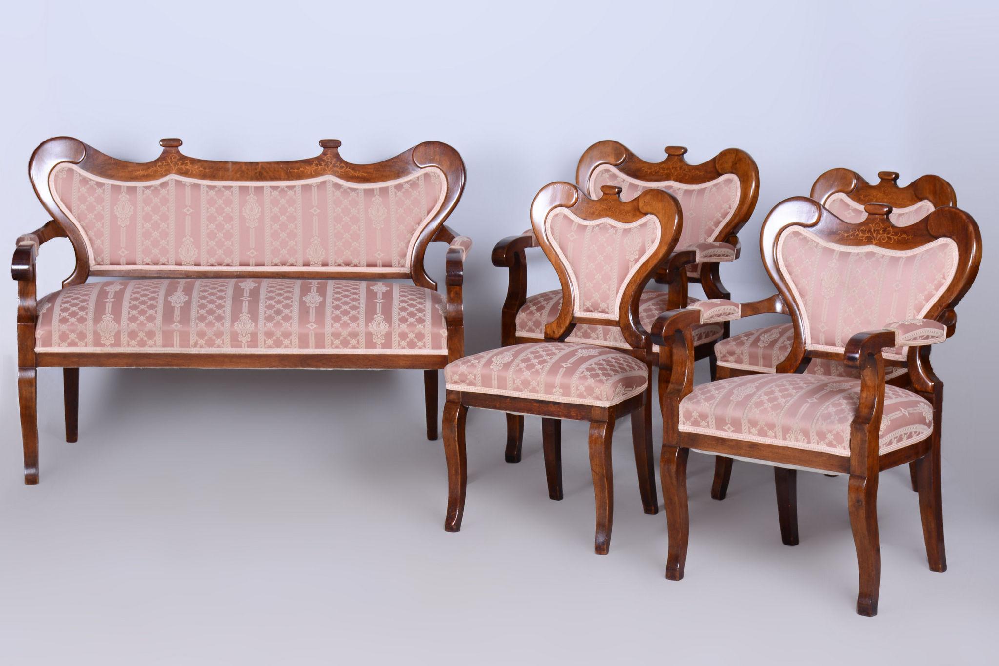 Restored Biedermeier Seating Set, Oak Walnut, Stable Constructon, Austria, 1840s For Sale 14