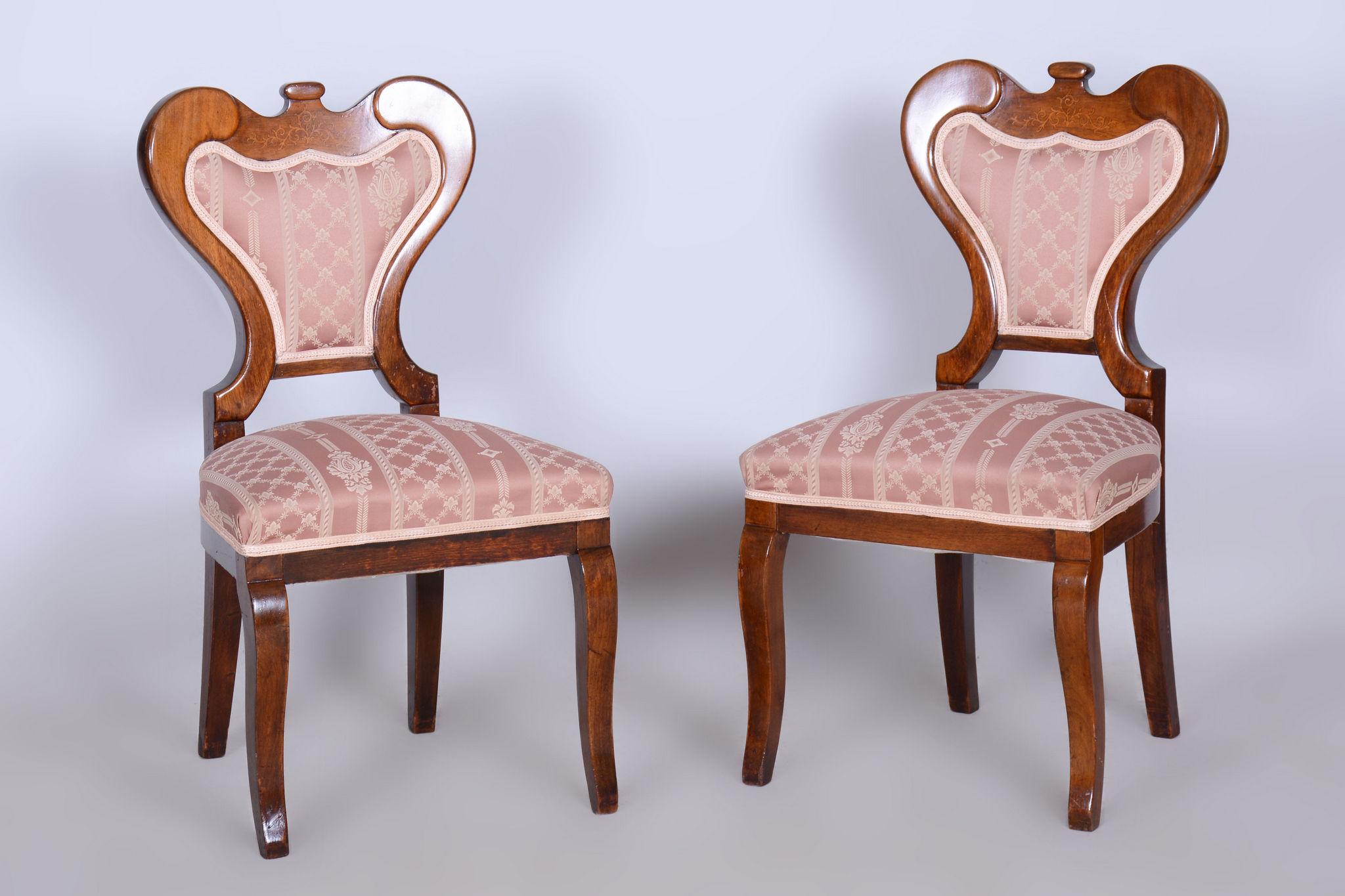 Restored Biedermeier Seating Set, Oak Walnut, Stable Constructon, Austria, 1840s For Sale 1