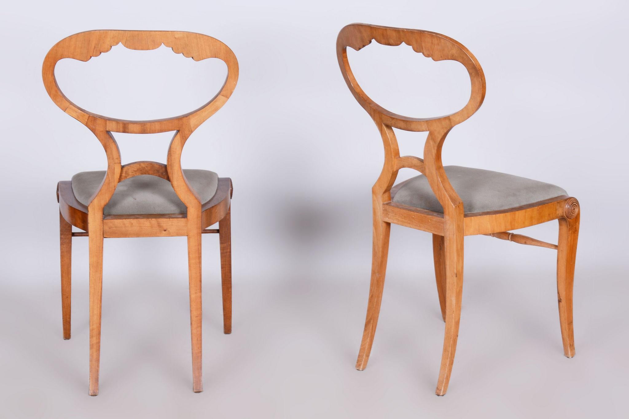 Wood Restored Biedermeier Set Of Four Oak Walnut Chairs, Vienna, Austria, 1820s For Sale