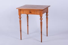 Tavolino Biedermeier restaurato, frassino, olmo, polacco rivisitato, ceco, anni '10 del XIX secolo