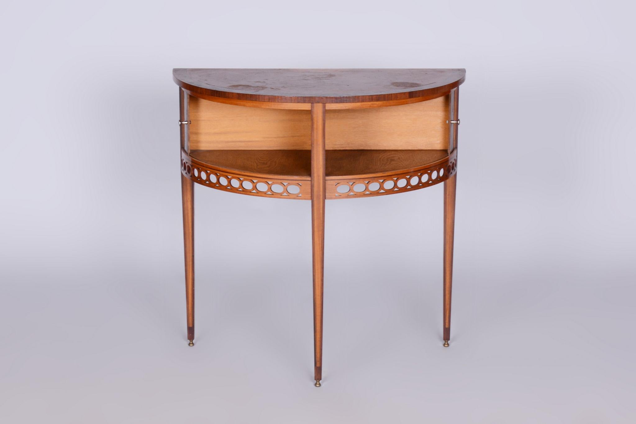 Restored Biedermeier Side Table, Walnut, Maple, Unique Marquetry, France, 1850s For Sale 5