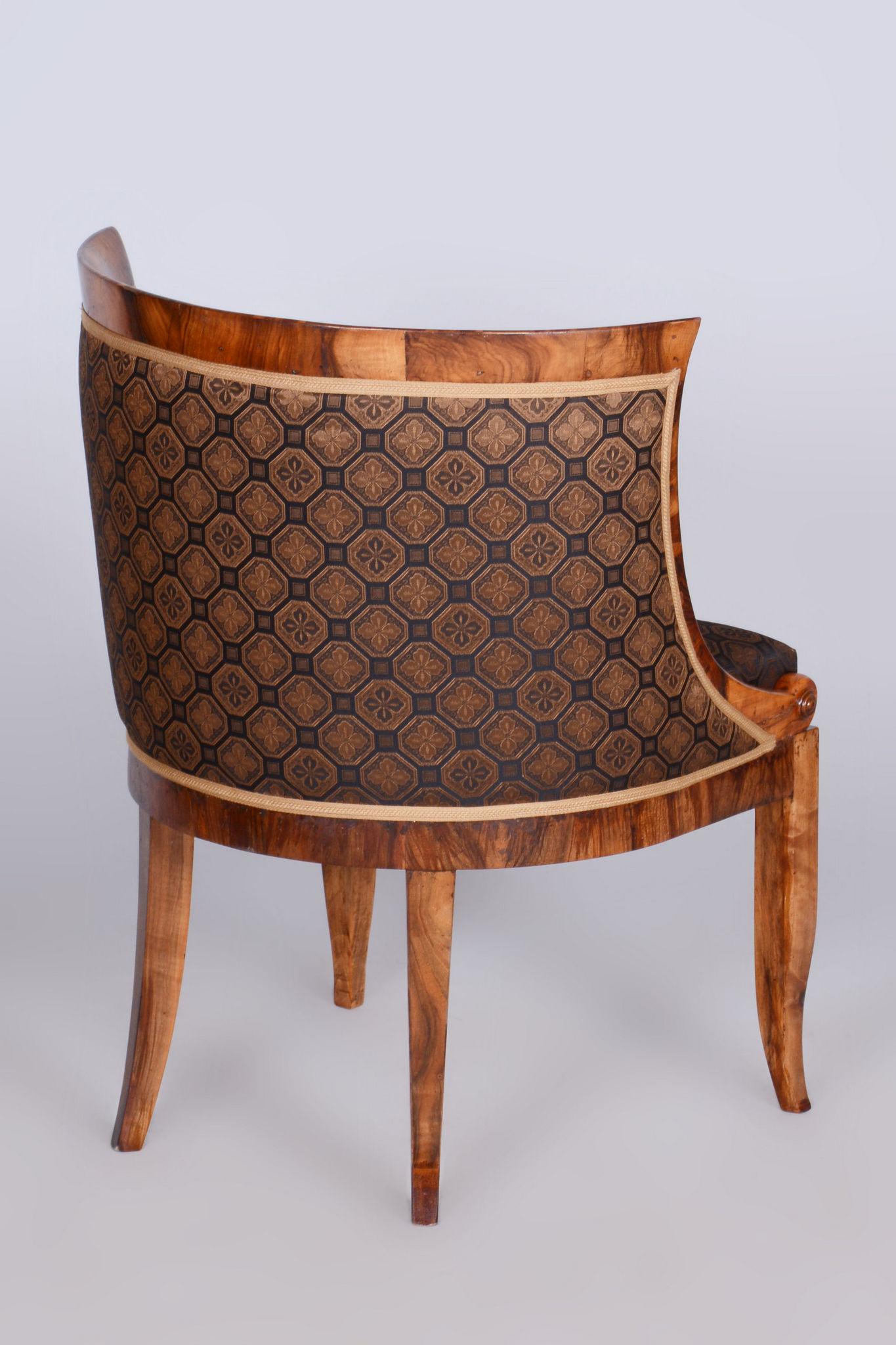 Austrian Restored Biedermeier Walnut Armchair, Vienna, Austria, 1820s For Sale