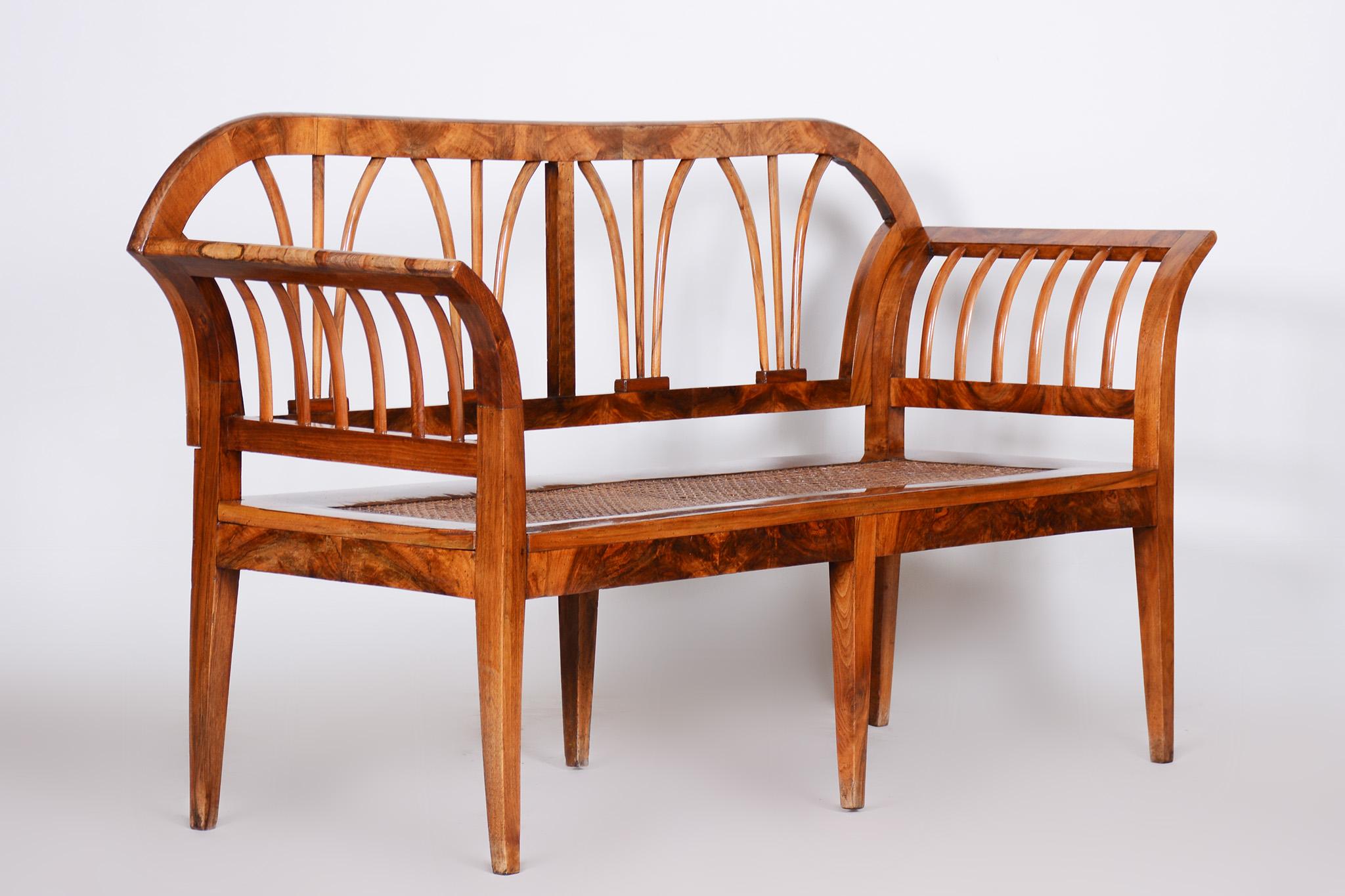 Restored Biedermeier Walnut Sofa, New Upholstery, Rattan Strings, Austria, 1820s For Sale 5