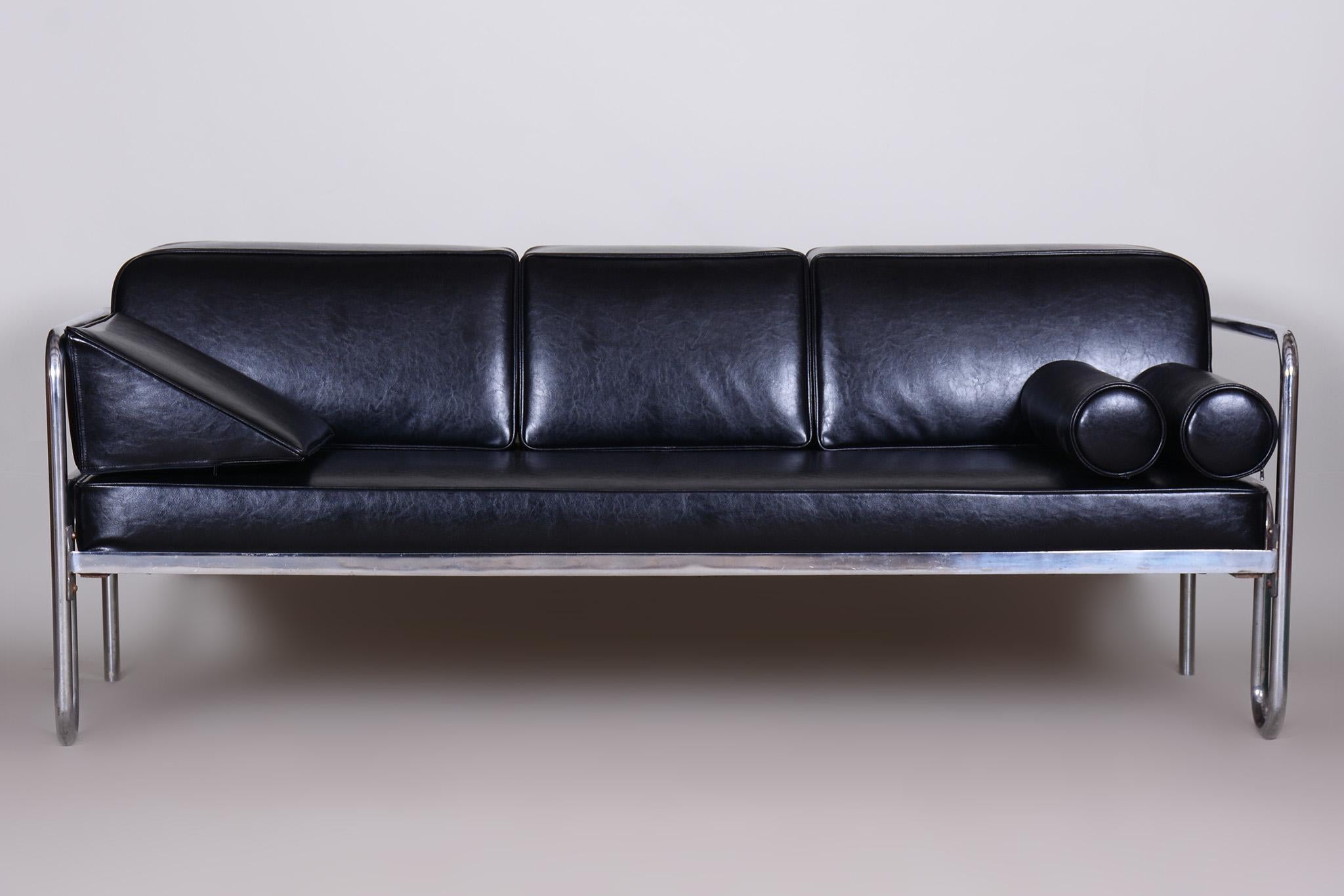 Czech Restored Black Bauhaus Sofa, High-Quality Leather, Chrome-Plated Steel, 1930s For Sale