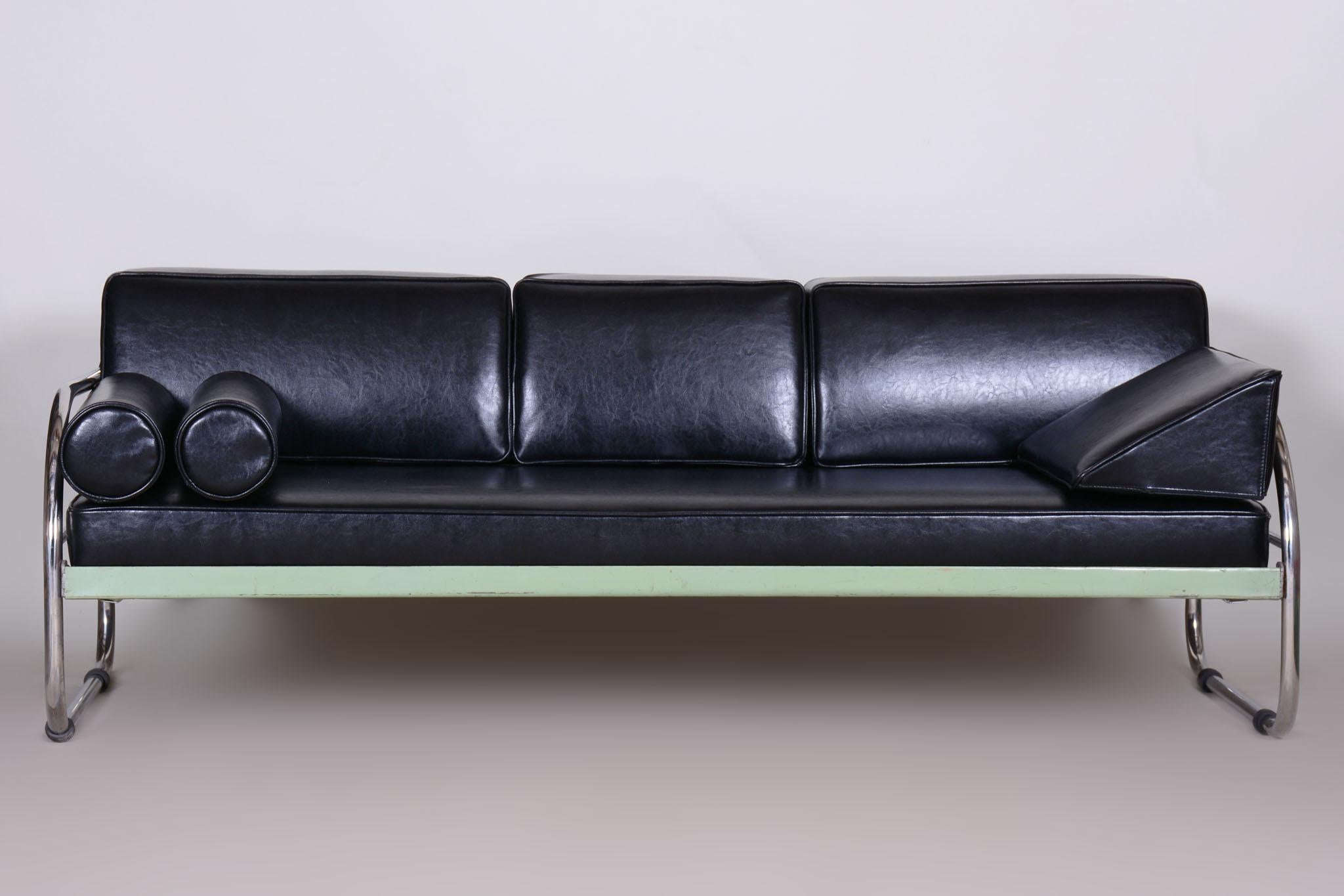 Restored black Bauhaus sofa by Robert Slezak.

Source: Czechia (Czechoslovakia)
Period: 1930-1939
Number of Seats: 3
Material: Chrome-plated steel, high-quality leather

Designed by renowned Czech designer Robert Slezak. 

It has been fully