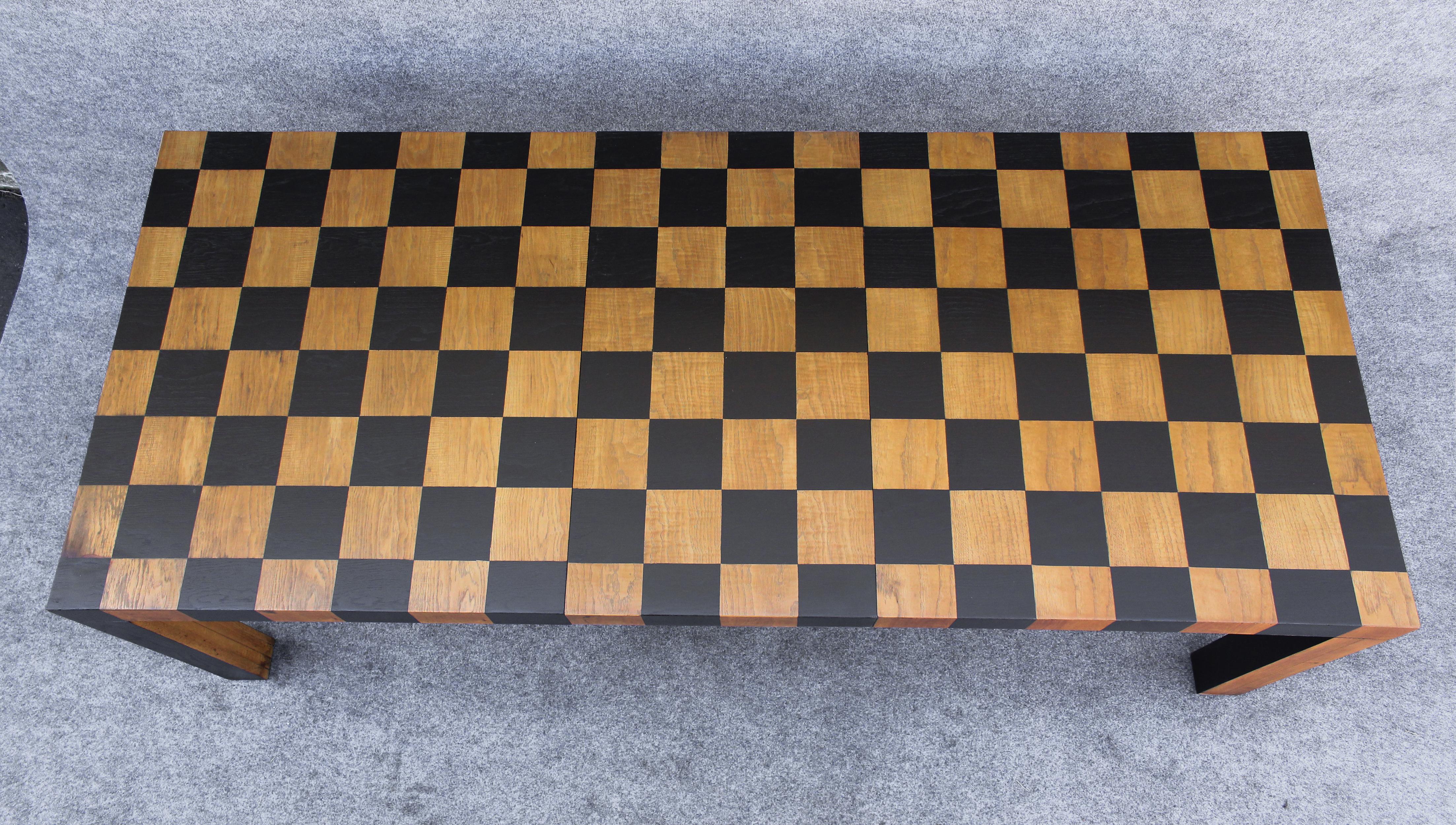Restaurierter rechteckiger Patchwork-Tisch mit Schachbrettmuster nach Milo Baughman mit Blatt (Ende des 20. Jahrhunderts) im Angebot