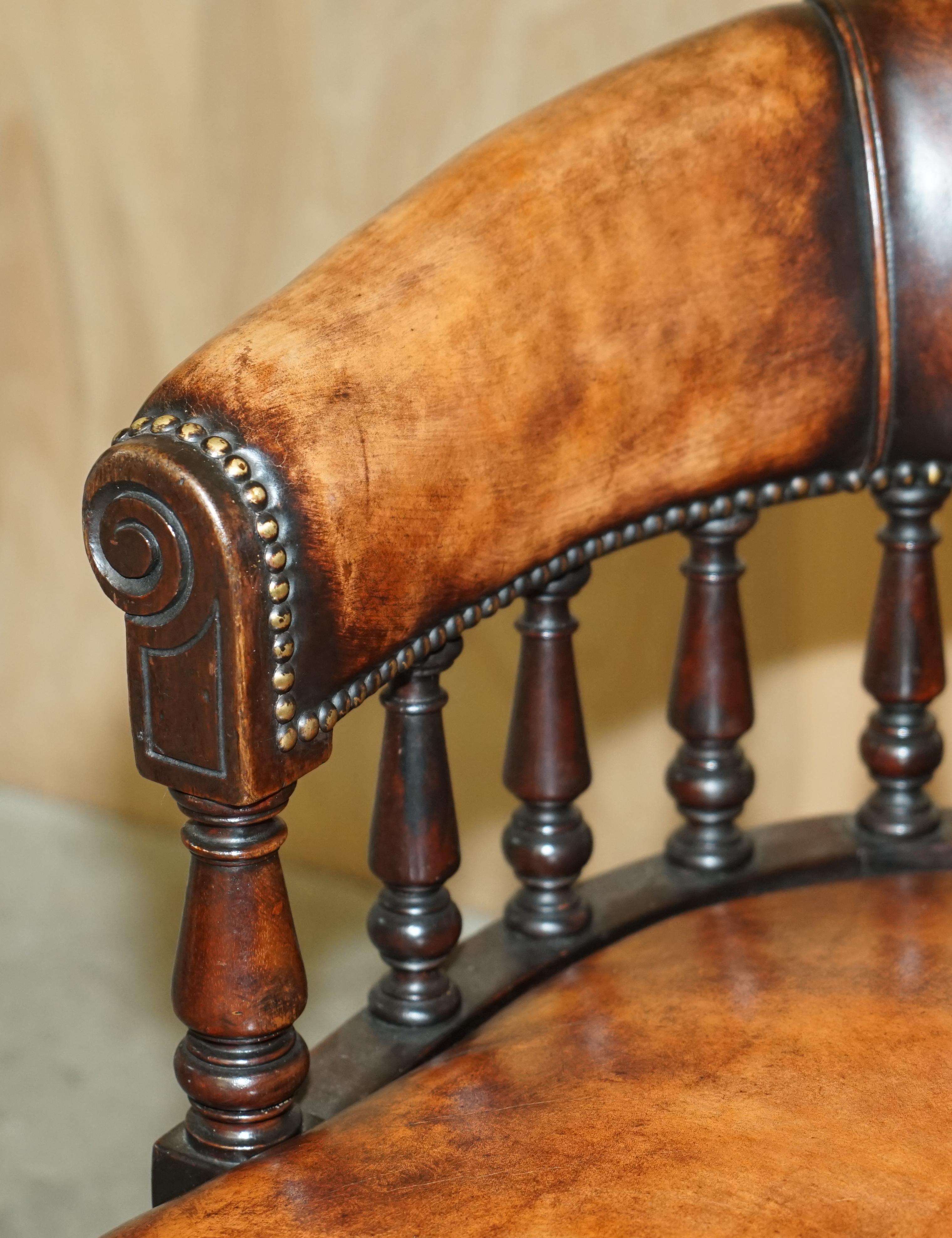 Hand-Crafted RESTORED BROWN LEATHER WILLIAM IV 1830 HARDWOOD CHESTERFiELD CAPTAINS ARMCHAIR