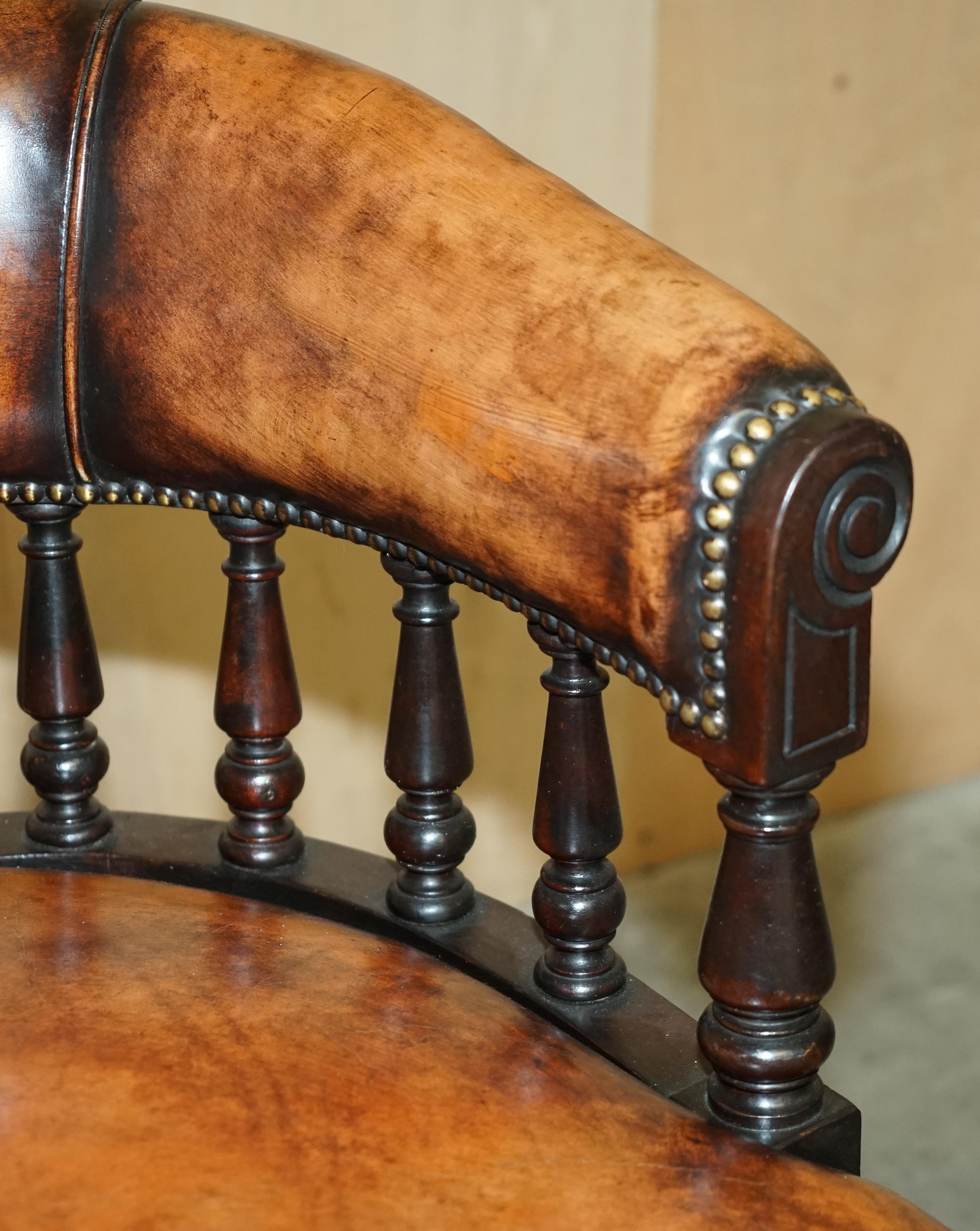 Mid-19th Century RESTORED BROWN LEATHER WILLIAM IV 1830 HARDWOOD CHESTERFiELD CAPTAINS ARMCHAIR